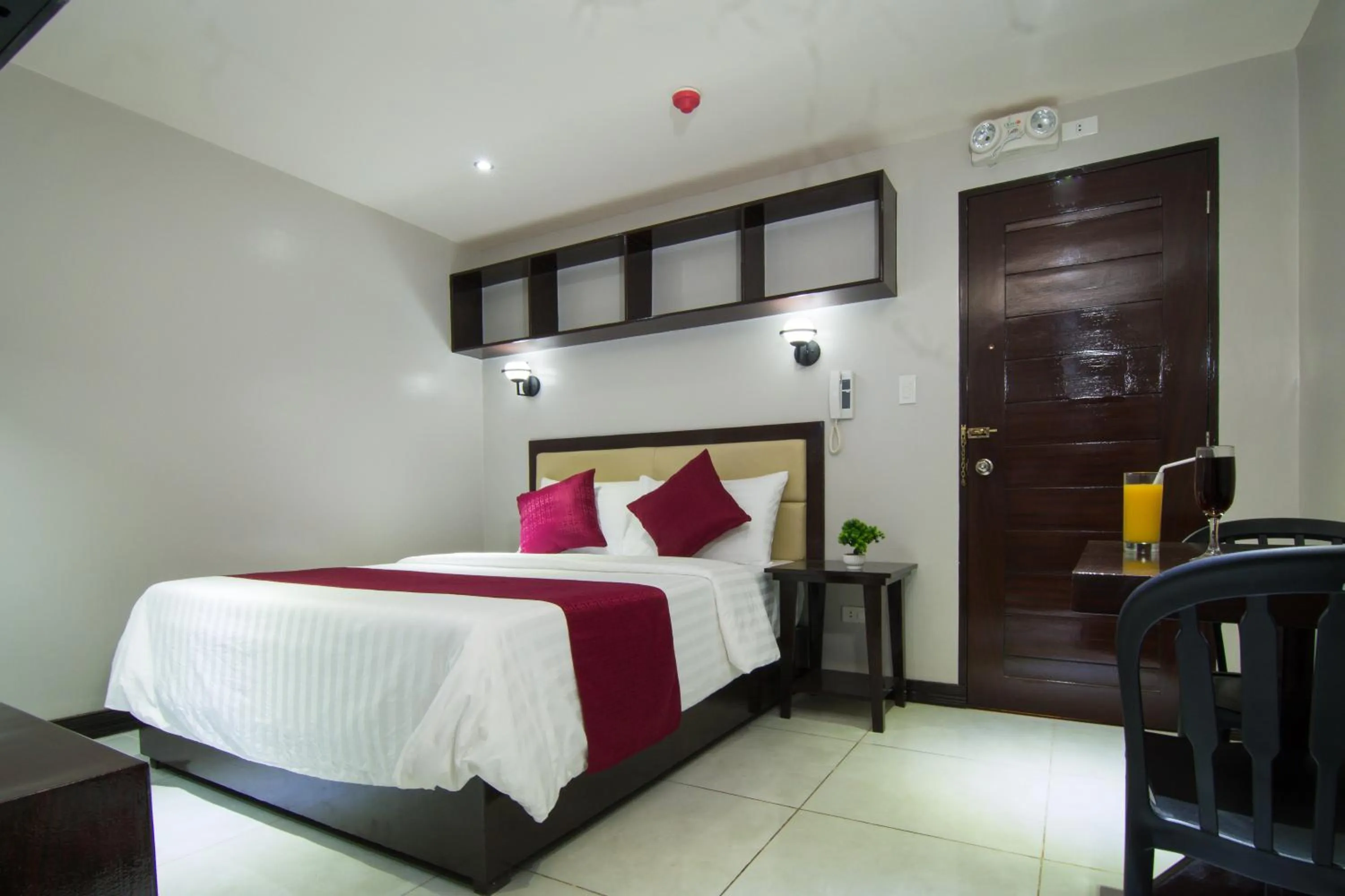 Bedroom, Bed in Diamond Hotel And Resto