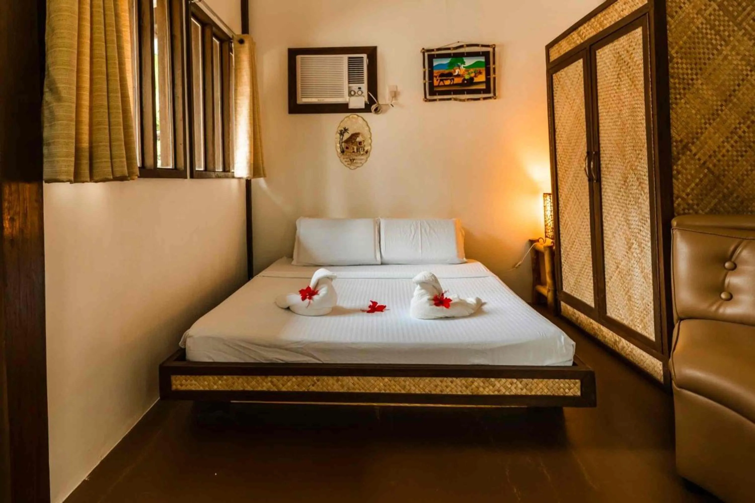 Bed in Romantic Beach Villas