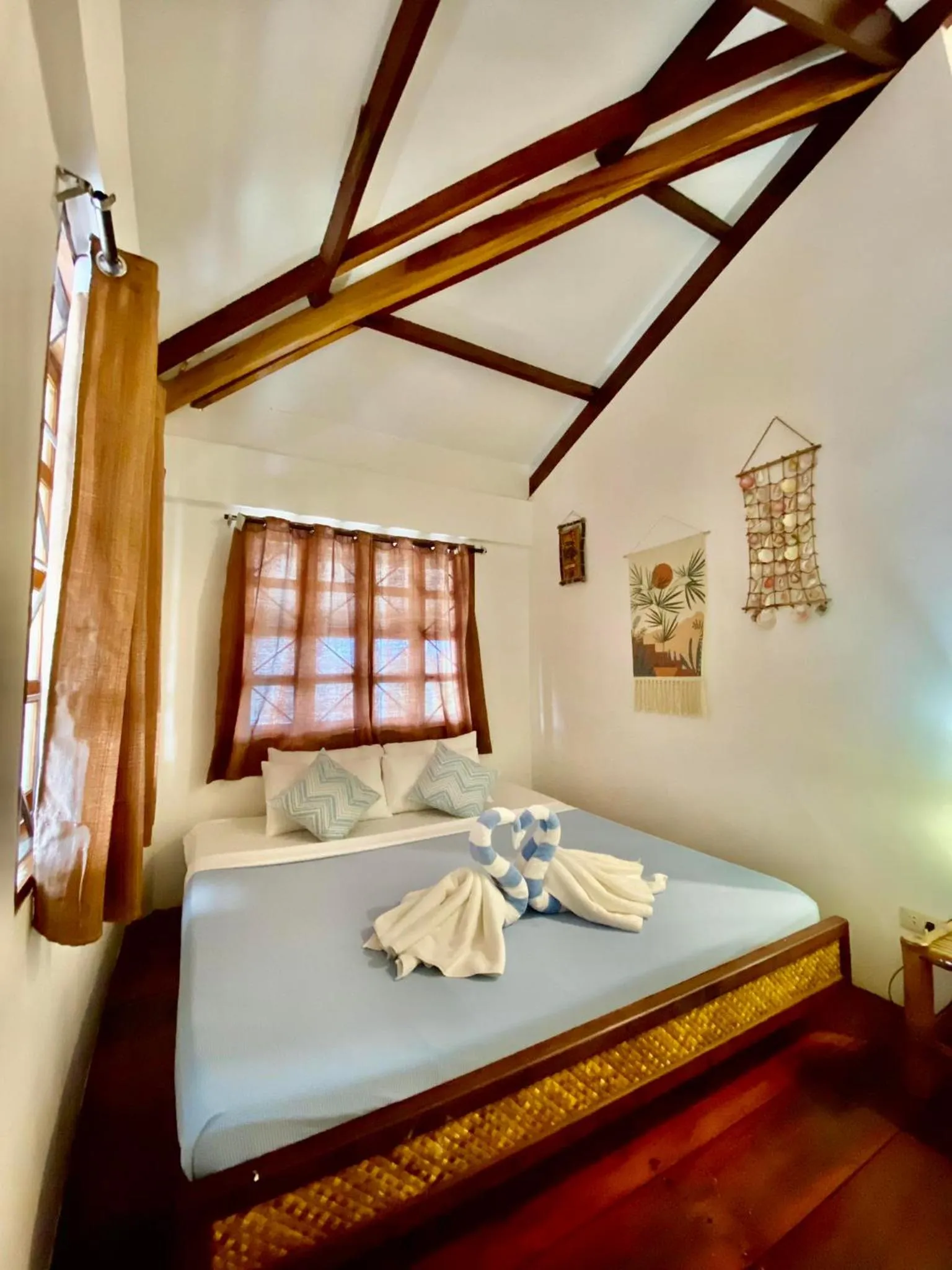 Bed in Romantic Beach Villas