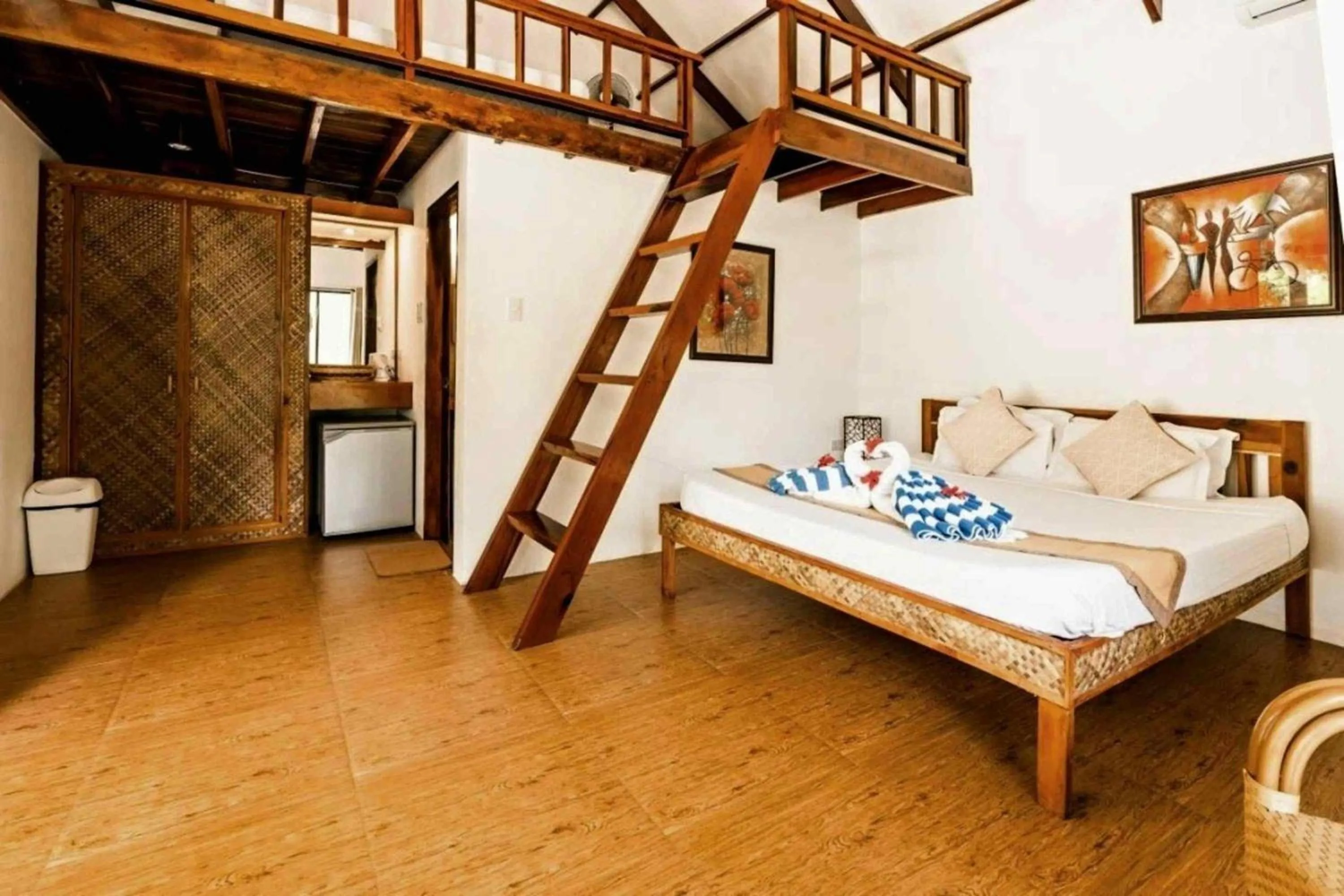 Bed in Romantic Beach Villas