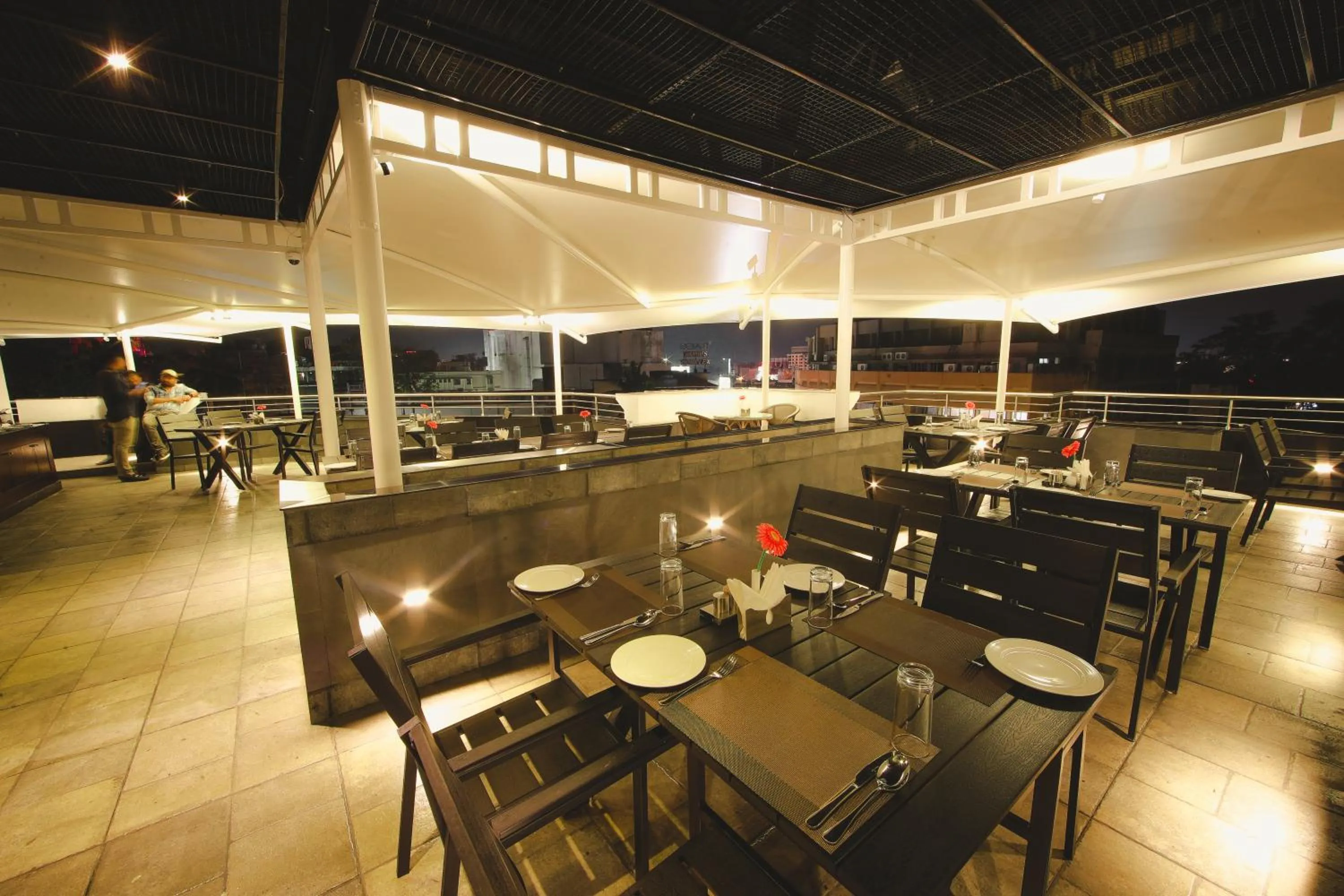 Restaurant/places to eat in Akhil Classic