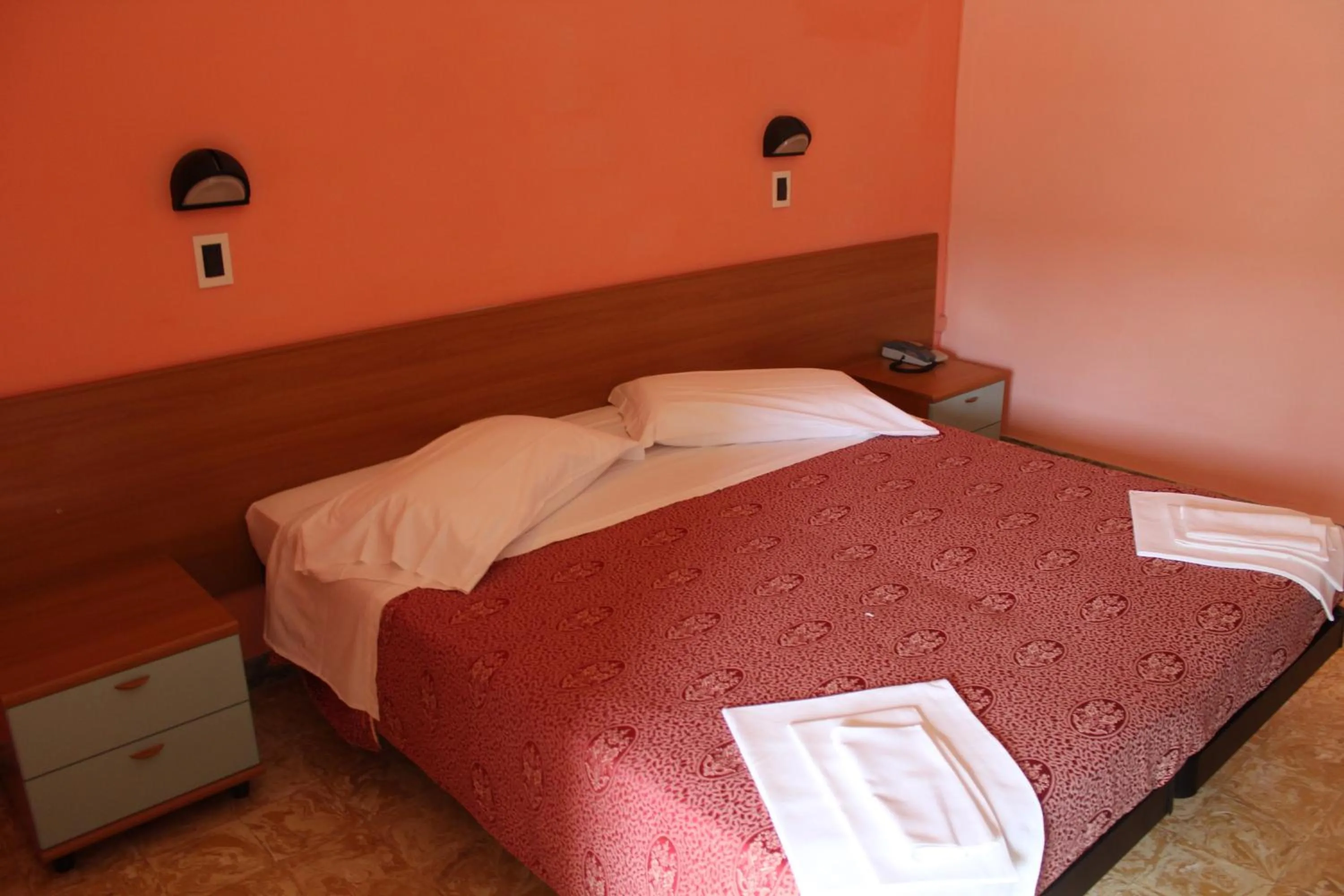 Bed in Hotel Colombo