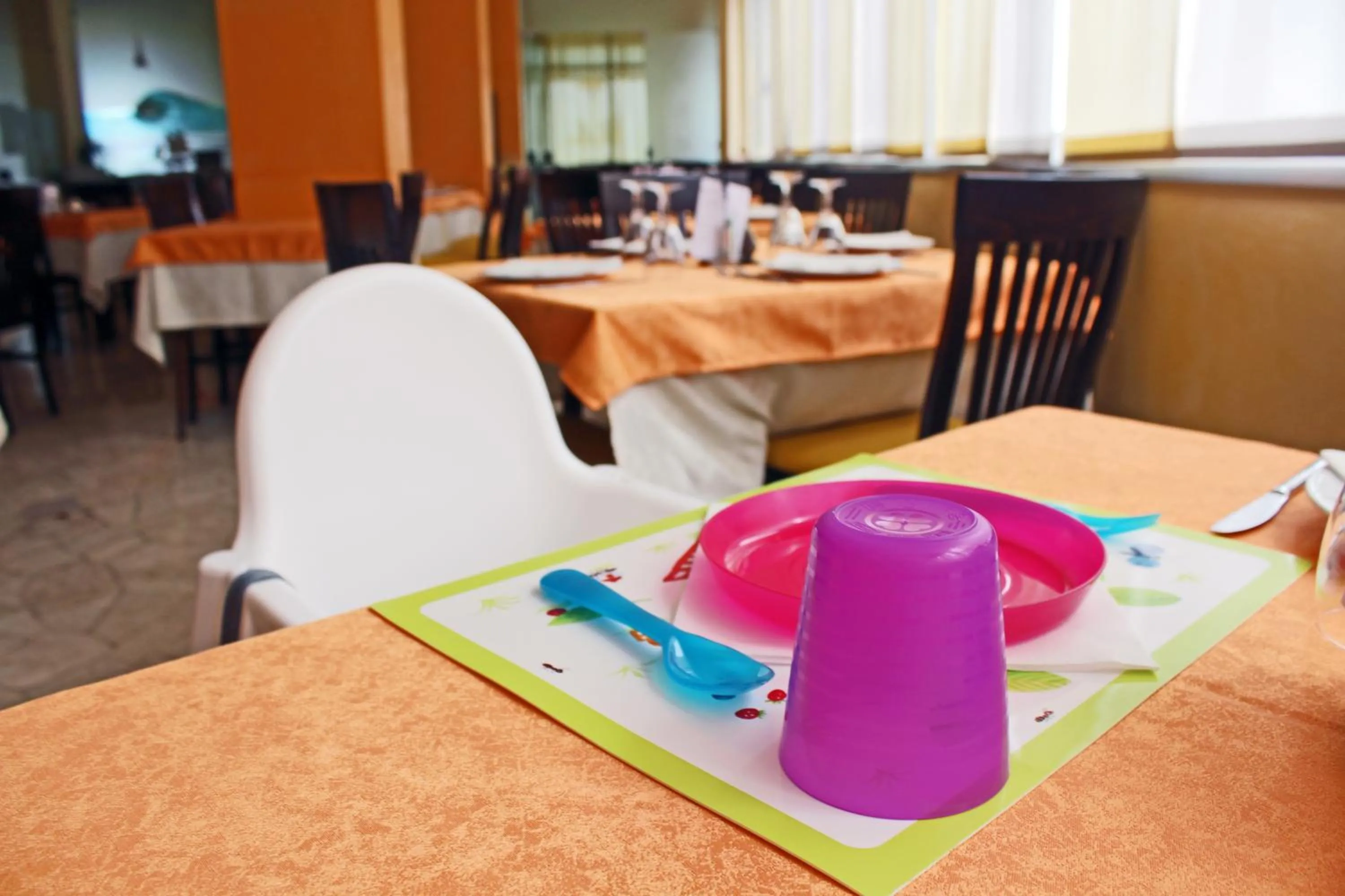 Restaurant/places to eat in Hotel Colombo