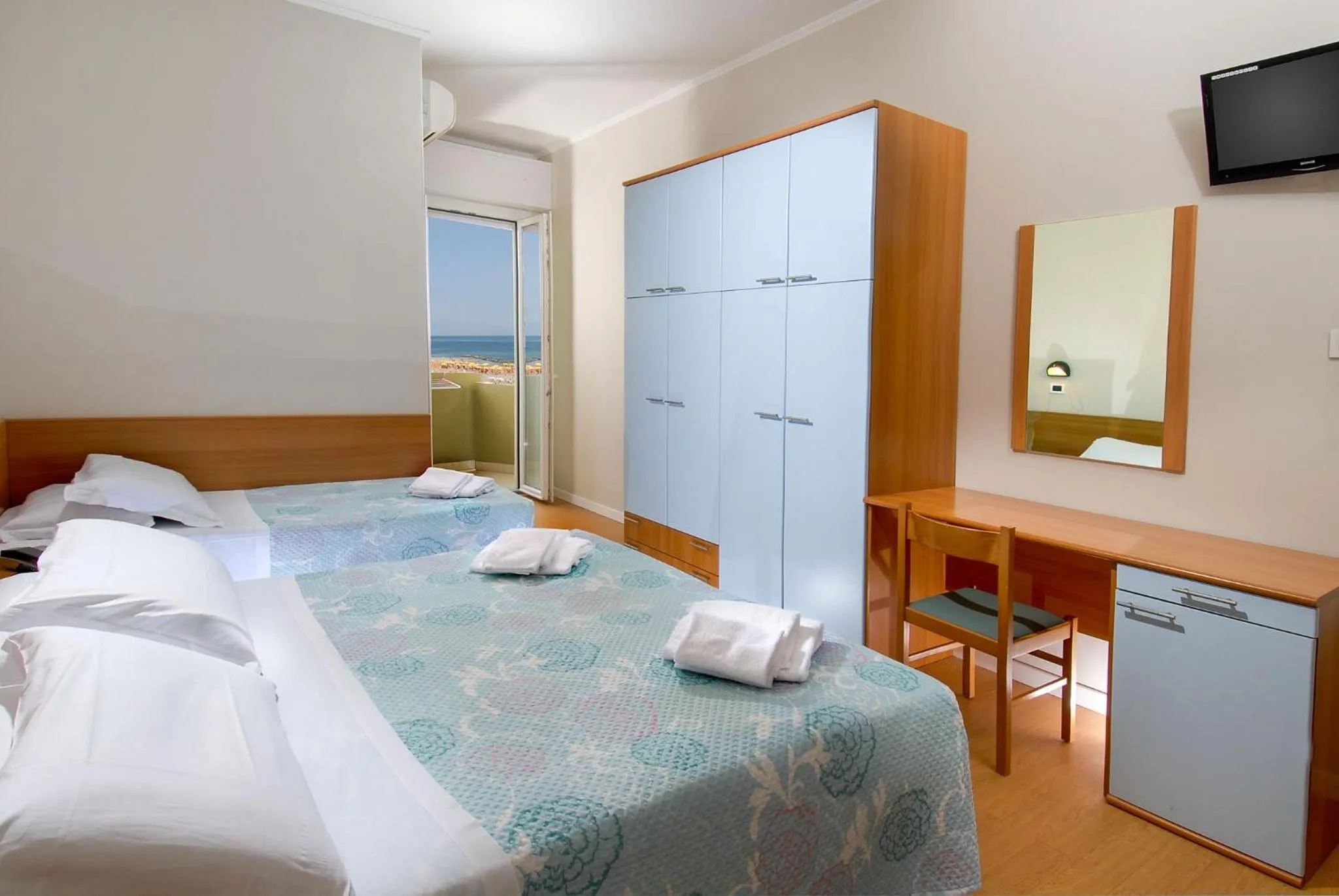 Bed in Hotel Colombo