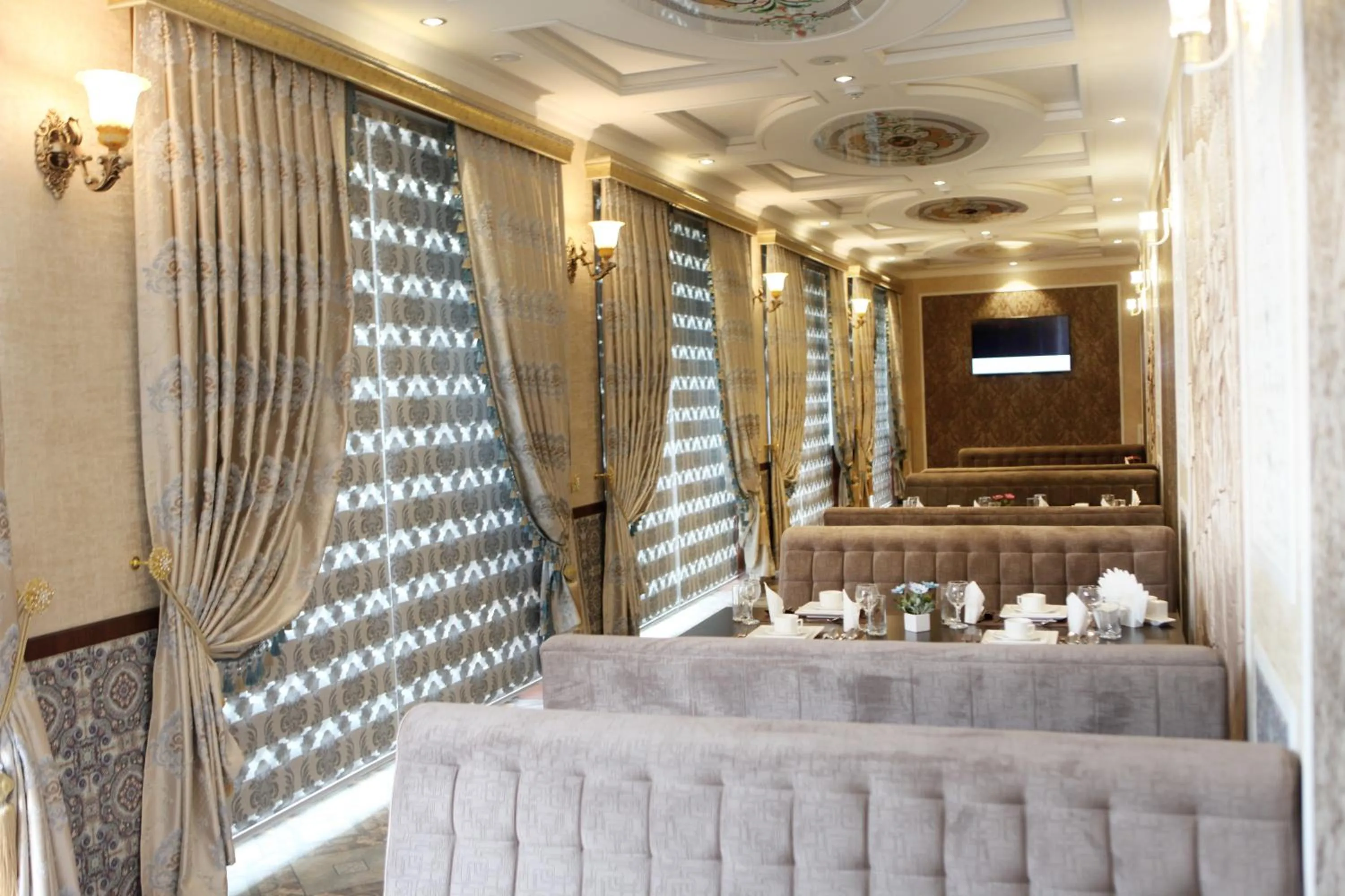 Seating area in Hotel Naxshab