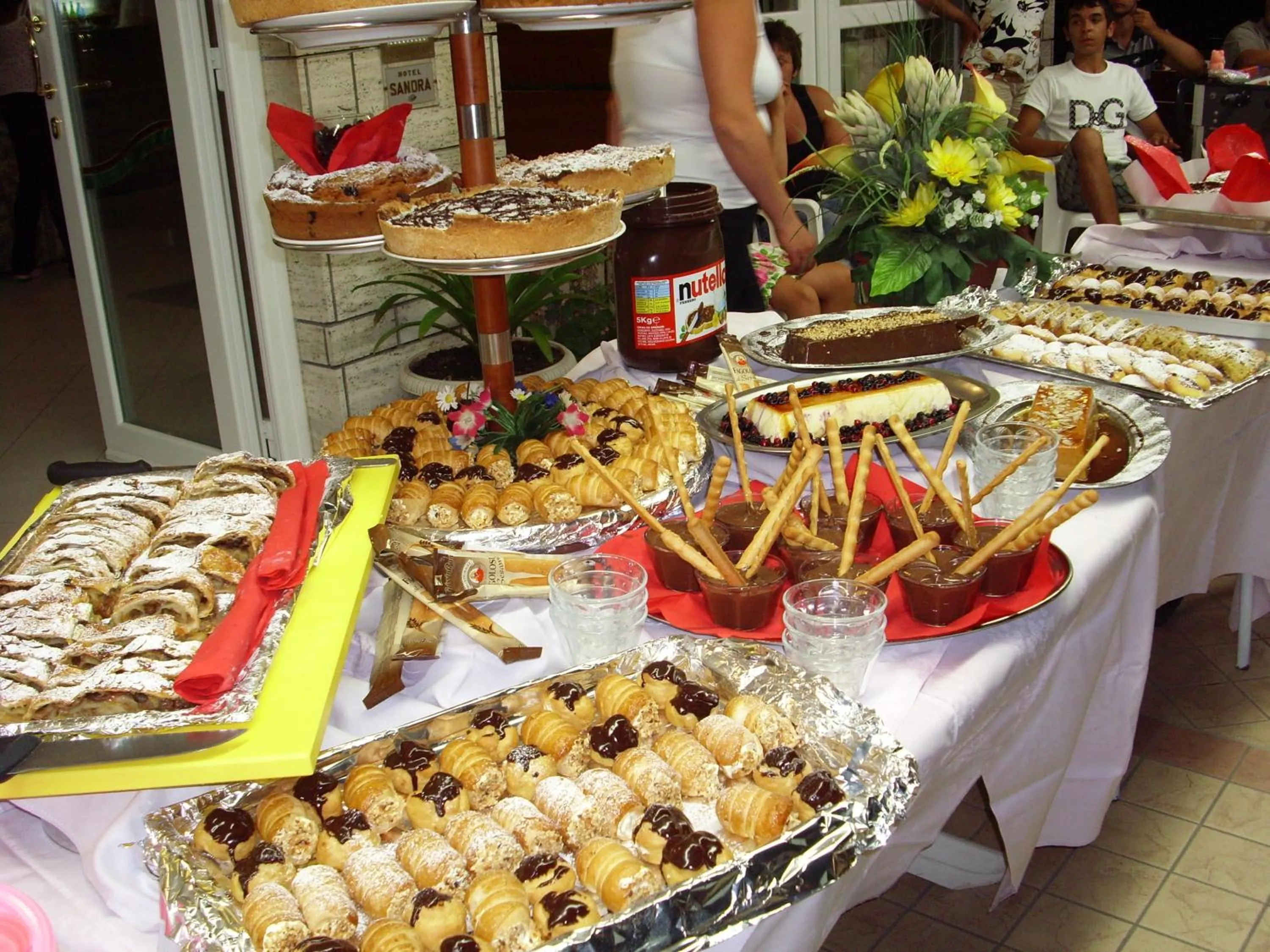 Food and drinks in Hotel Sandra