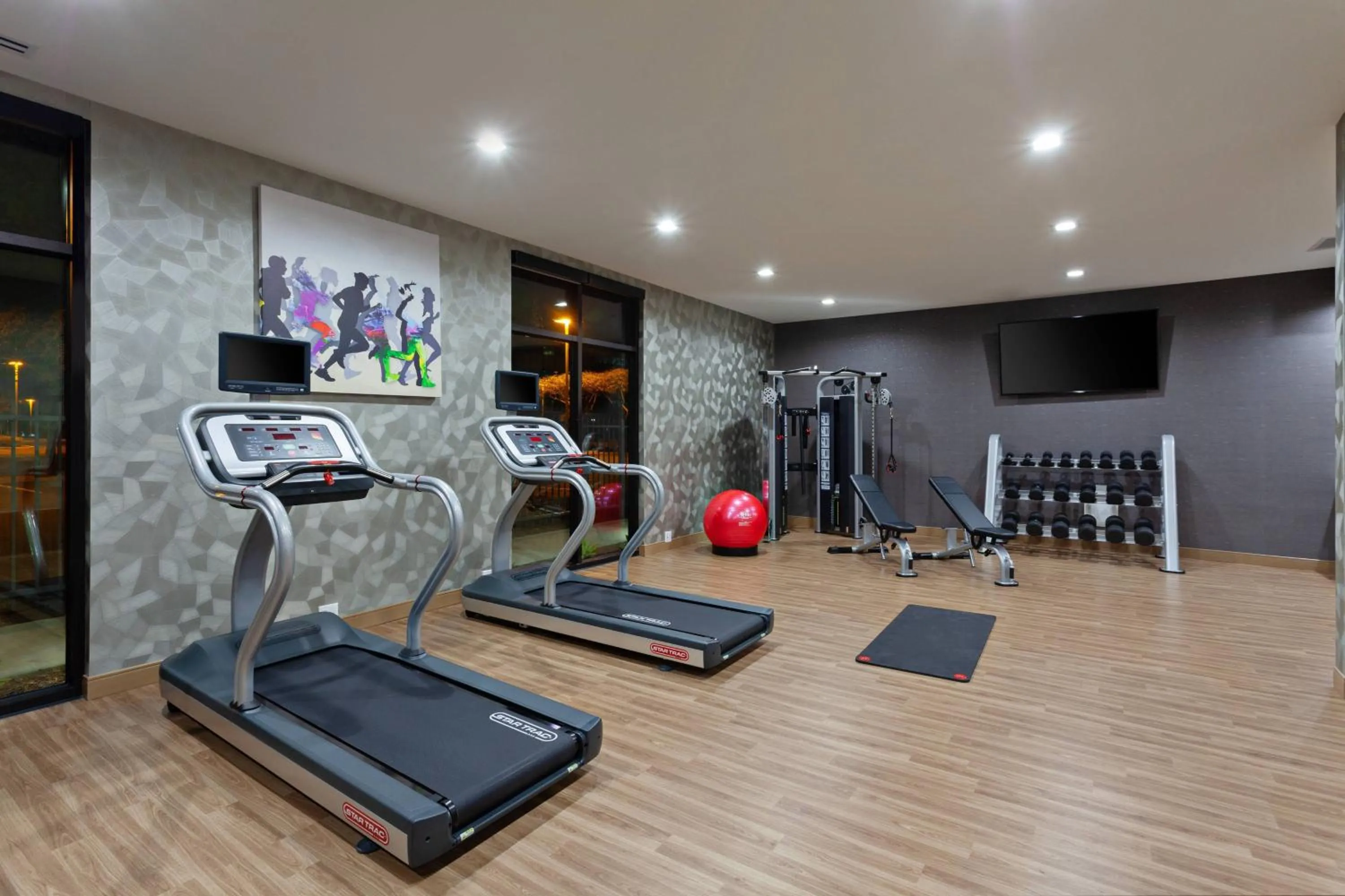 Fitness centre/facilities in TownePlace Suites by Marriott San Diego Central