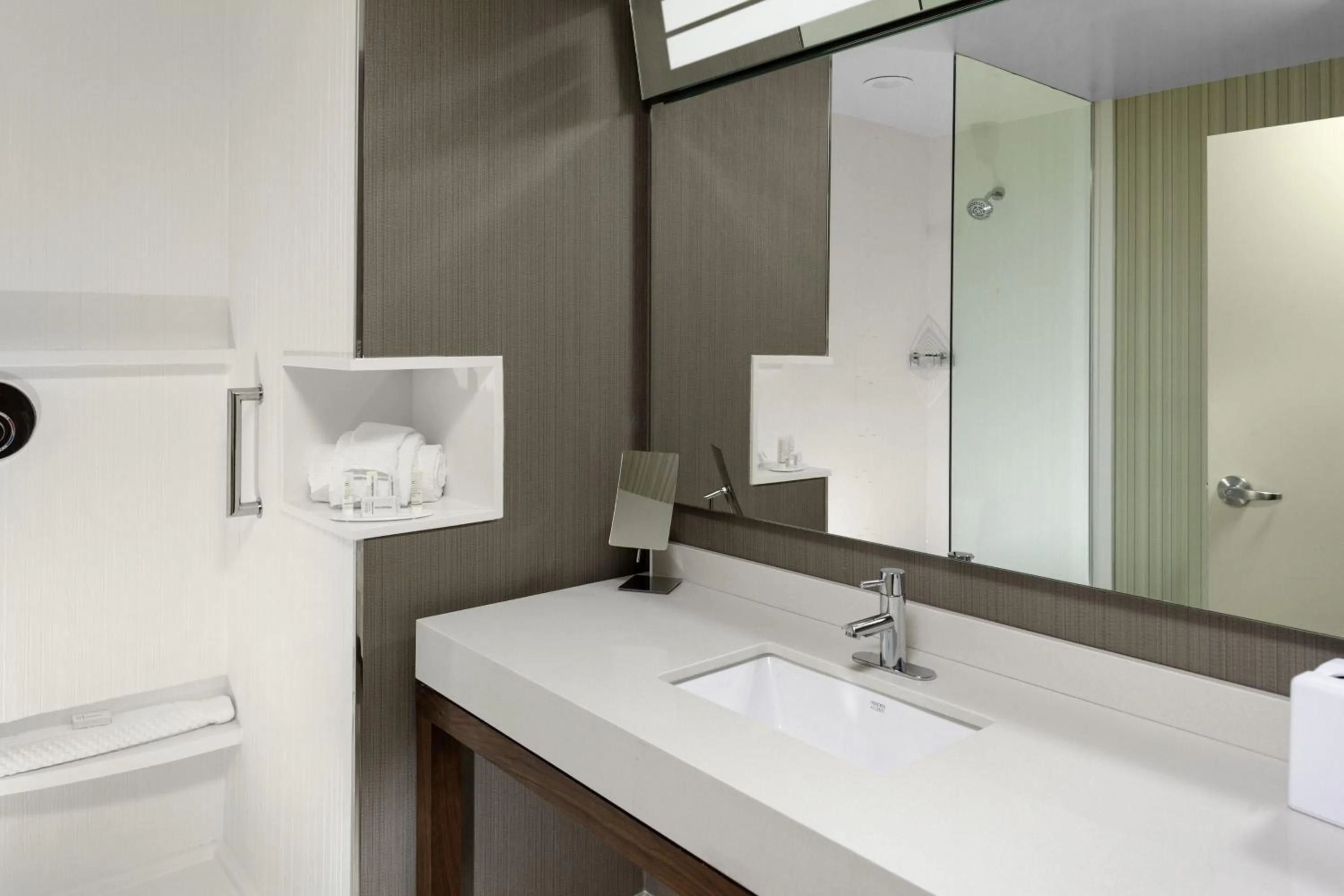 Bathroom in Residence Inn by Marriott St. Louis West County