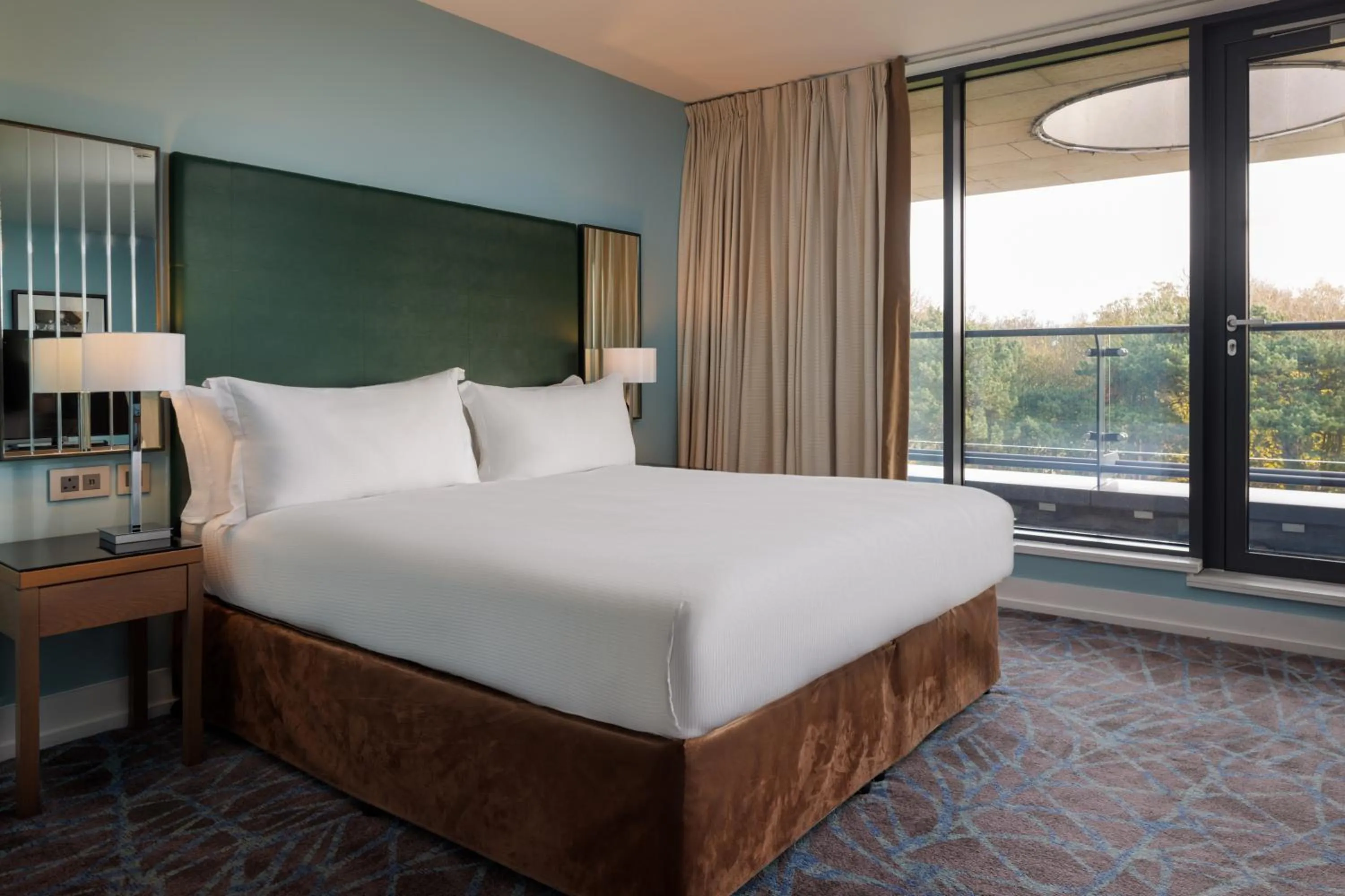 Bedroom, Bed in Hilton Dublin Kilmainham