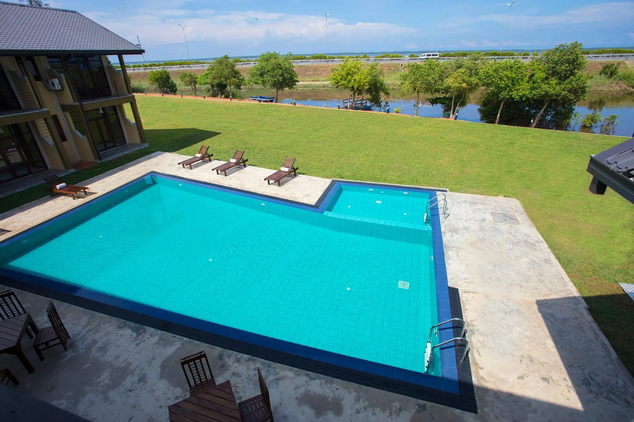 Swimming pool in Amora Lagoon Hotel