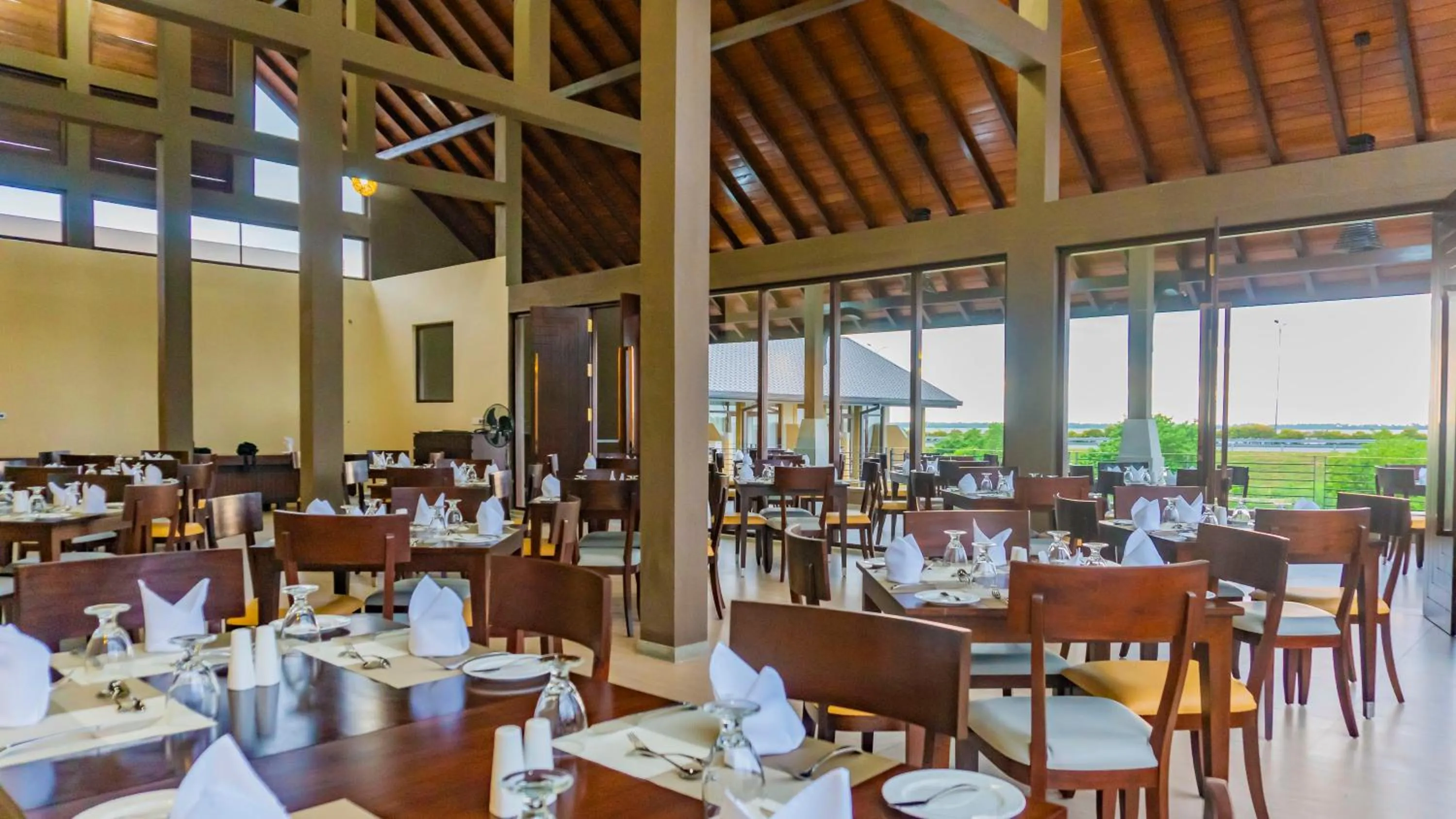 Restaurant/places to eat in Amora Lagoon Hotel