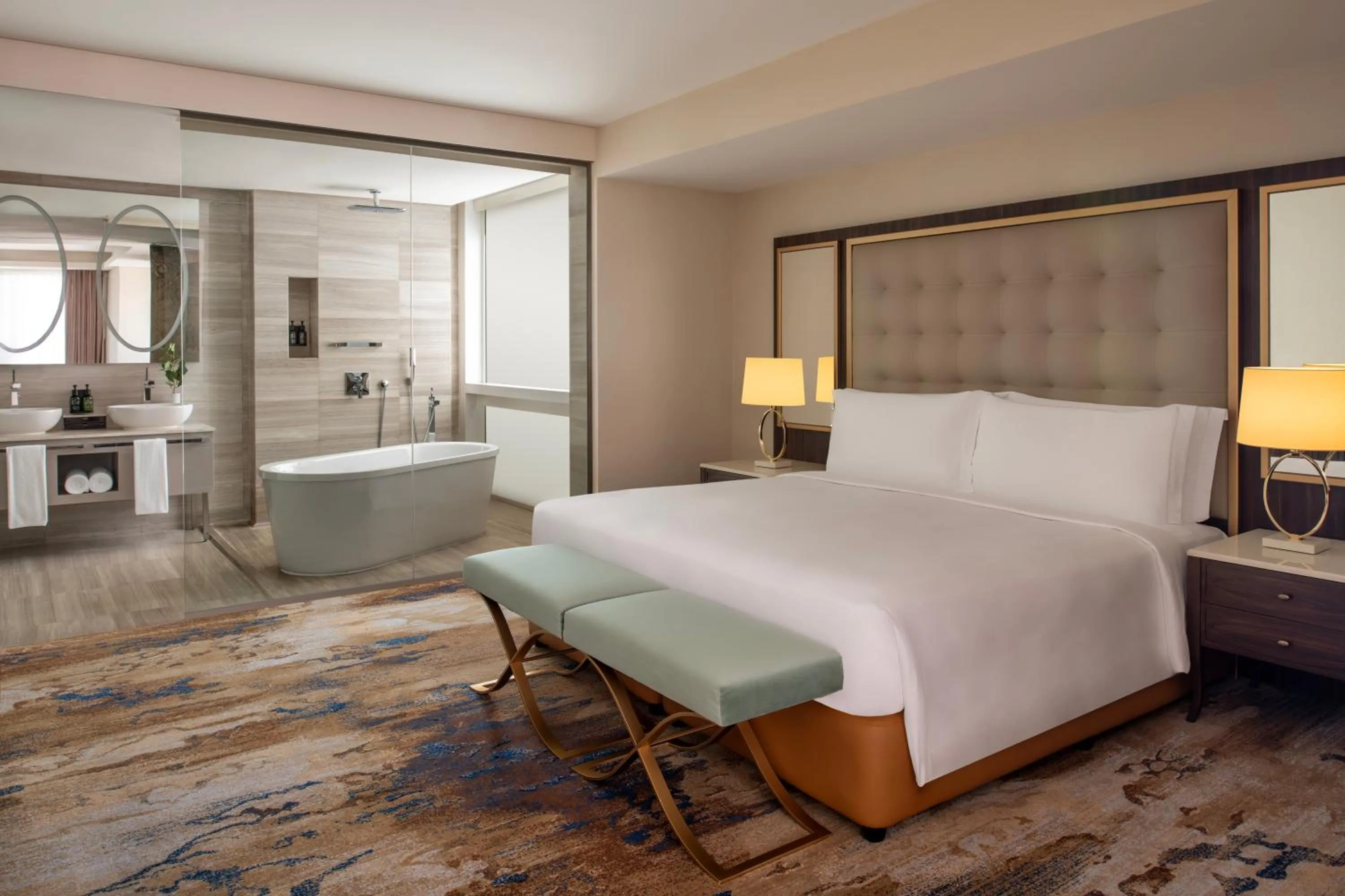 Shower, Bed in Dusit Doha Hotel