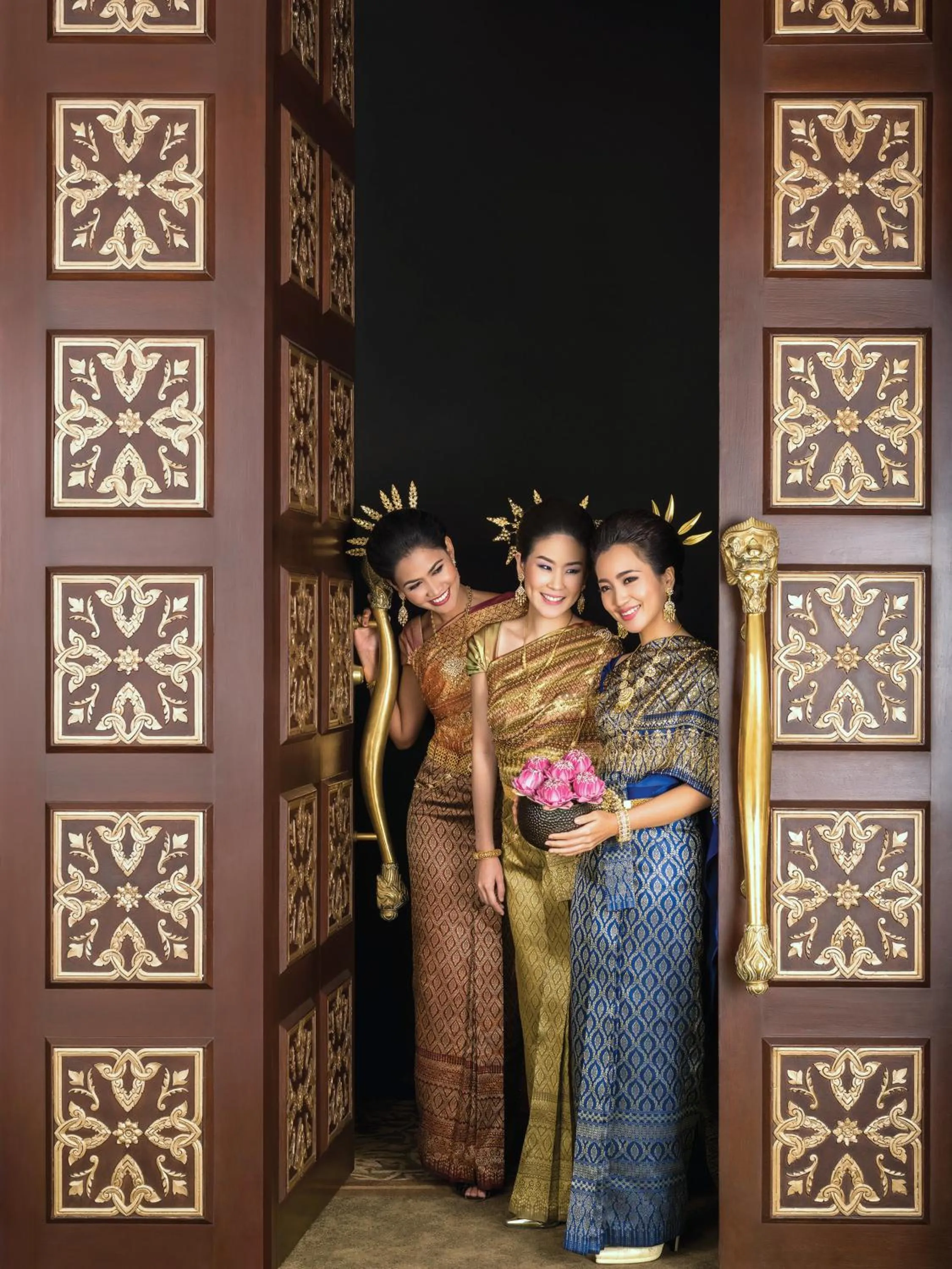 People in Dusit Doha Hotel