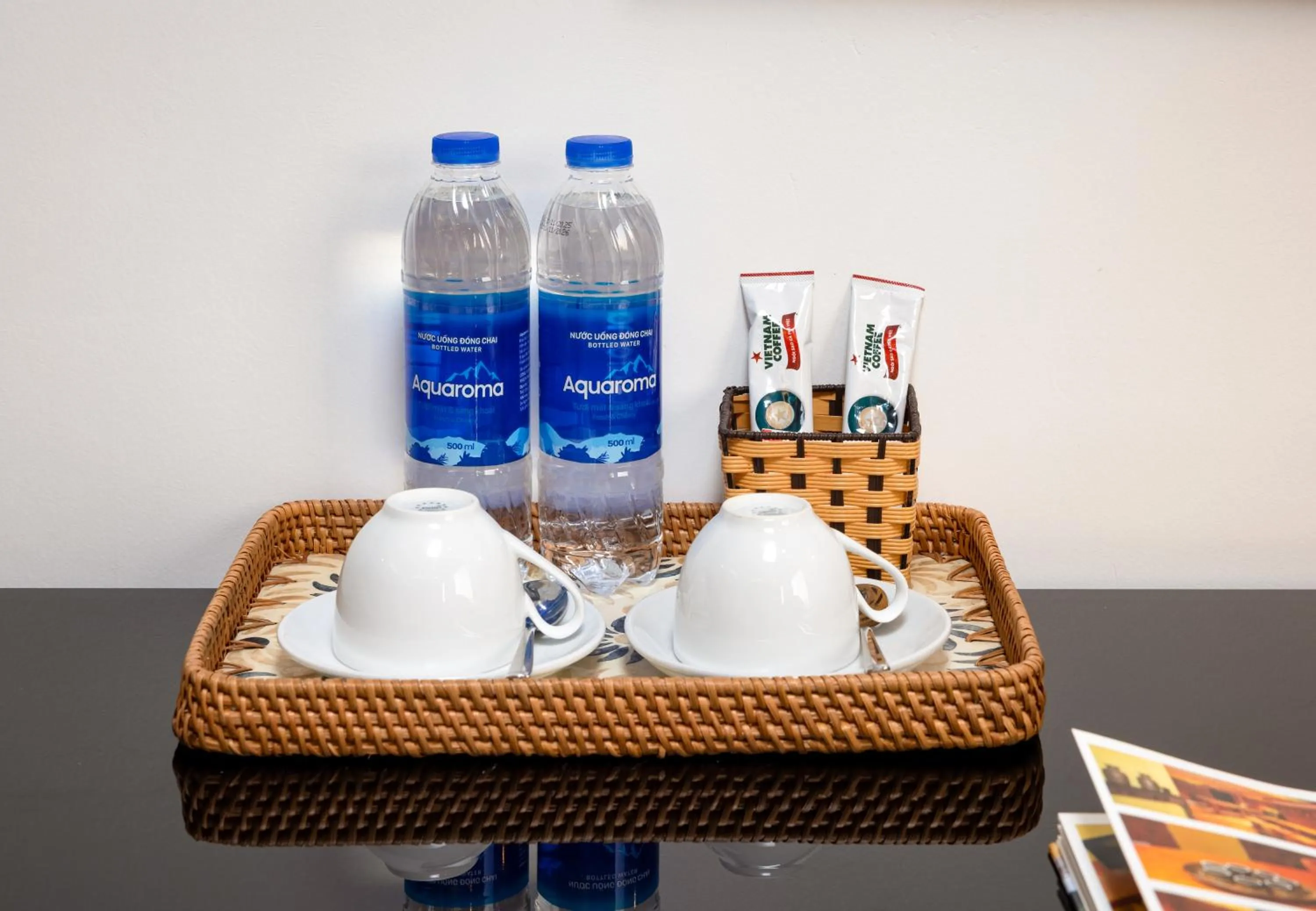 Food and drinks in Golden Legend Palace Hotel & Travel