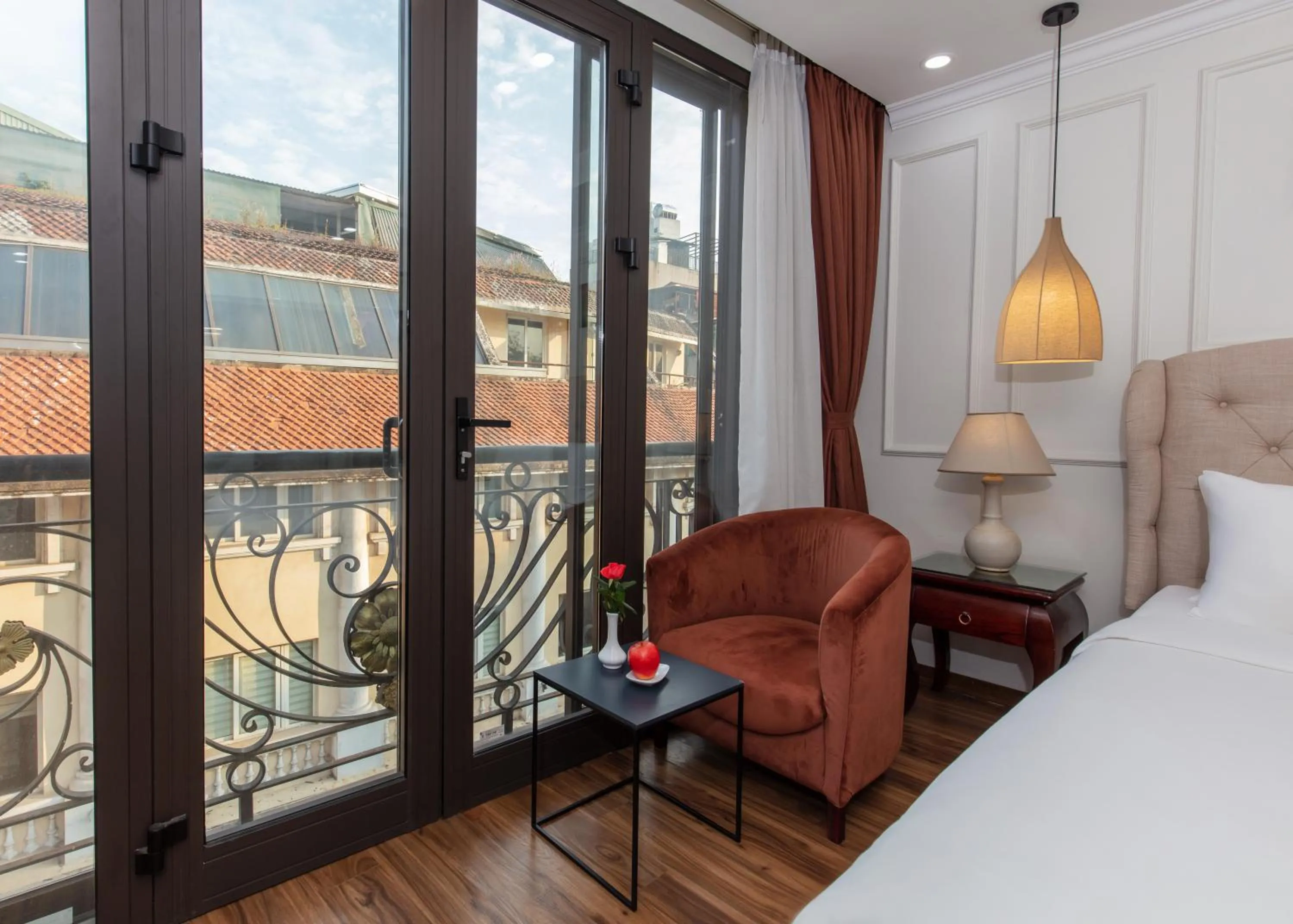 Bedroom, Bed in Golden Legend Palace Hotel & Travel