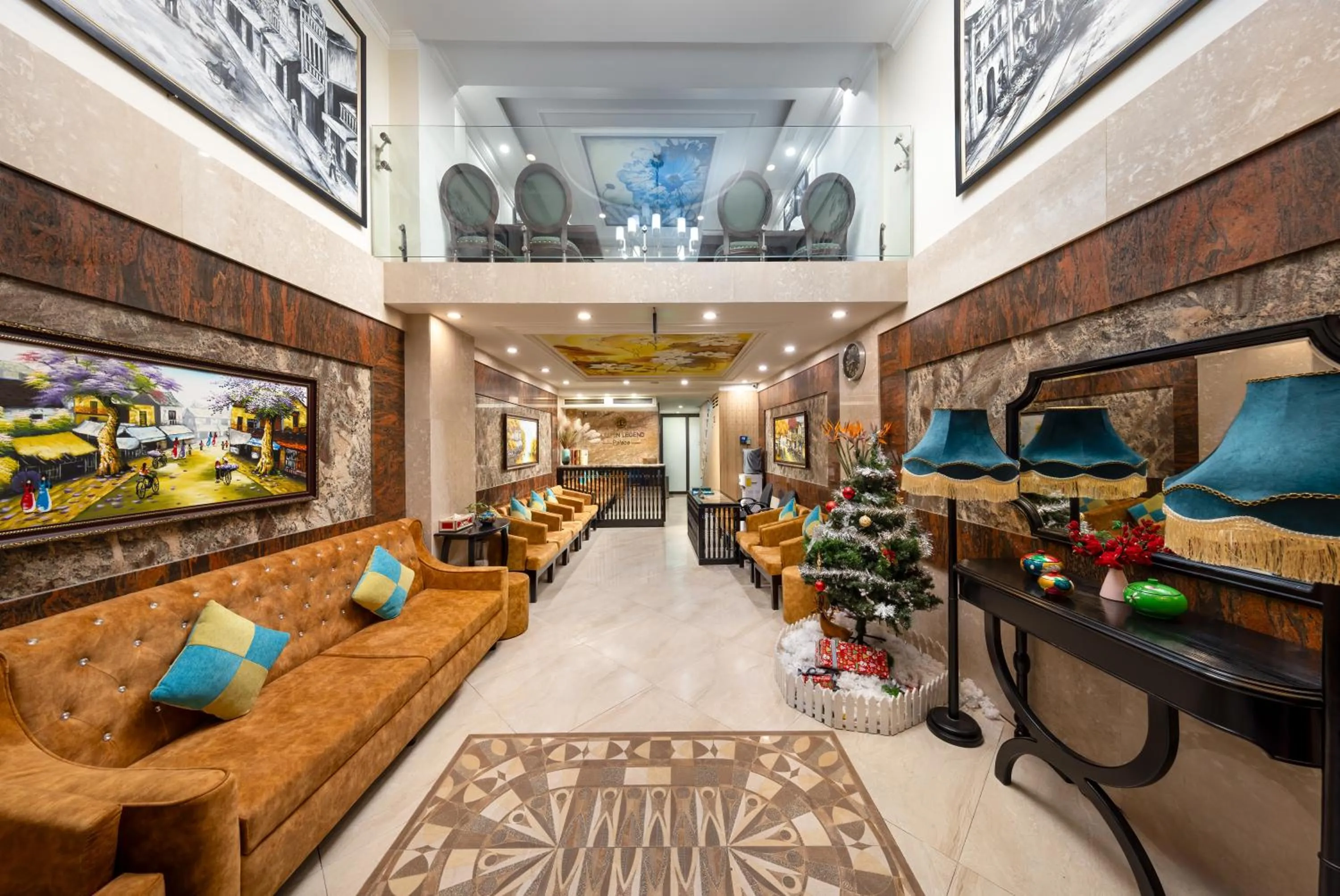 Seating area in Golden Legend Palace Hotel & Travel