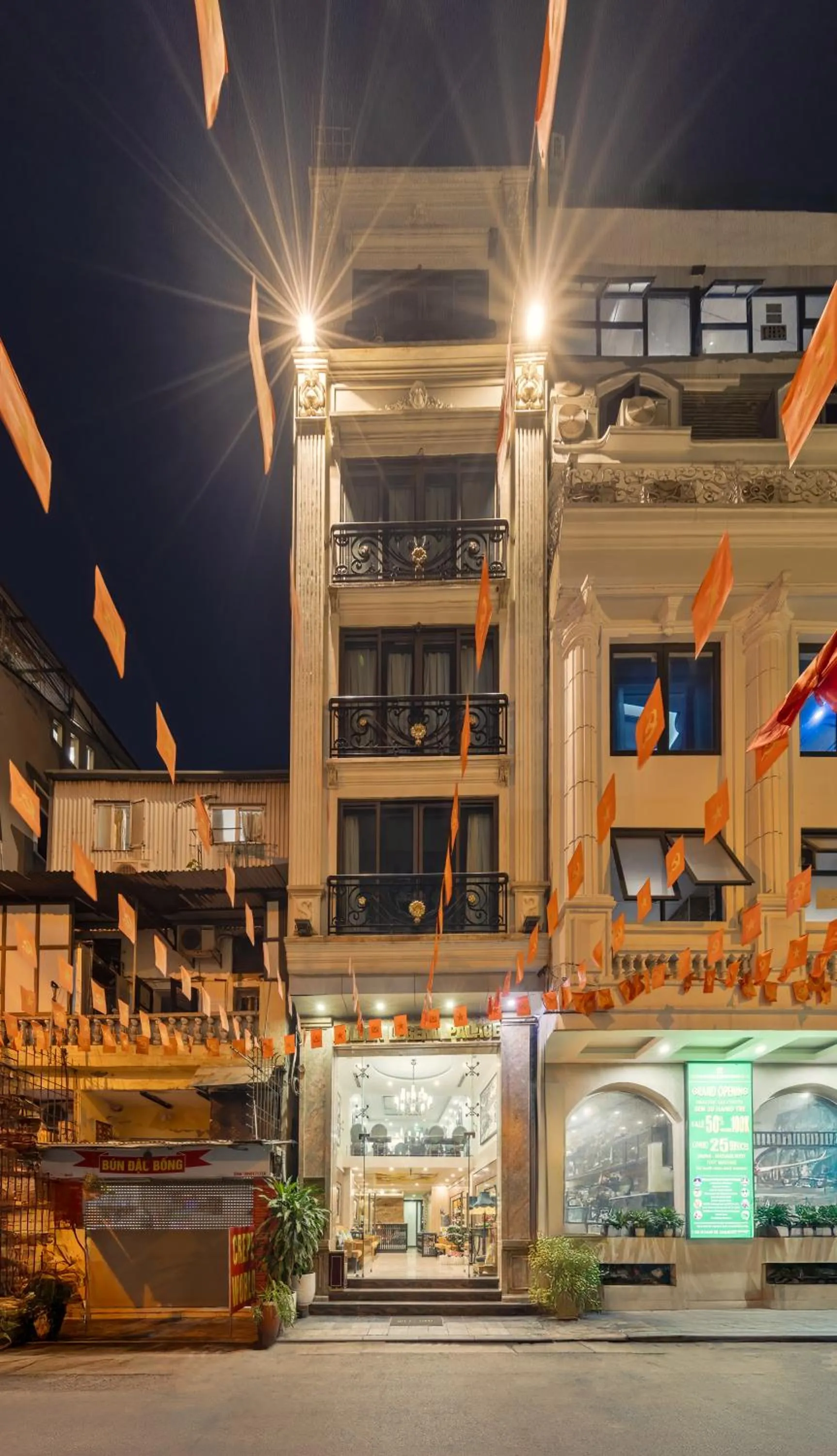 Property building in Golden Legend Palace Hotel & Travel