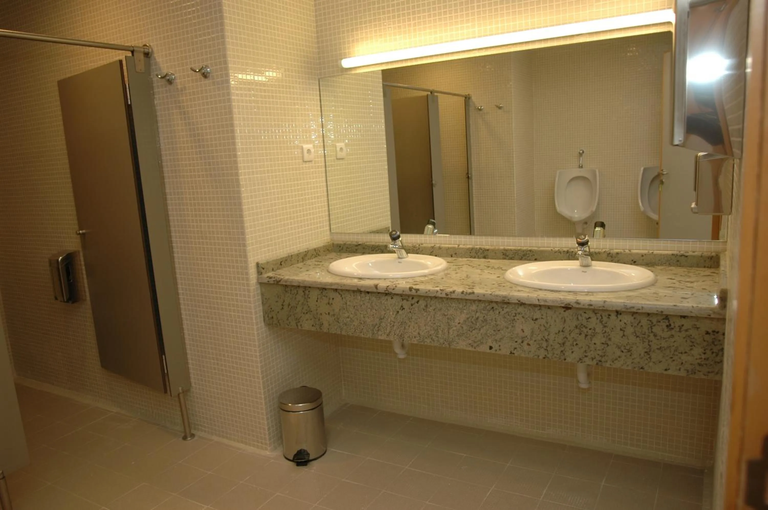 Bathroom in Albergue Trinkete Etxea