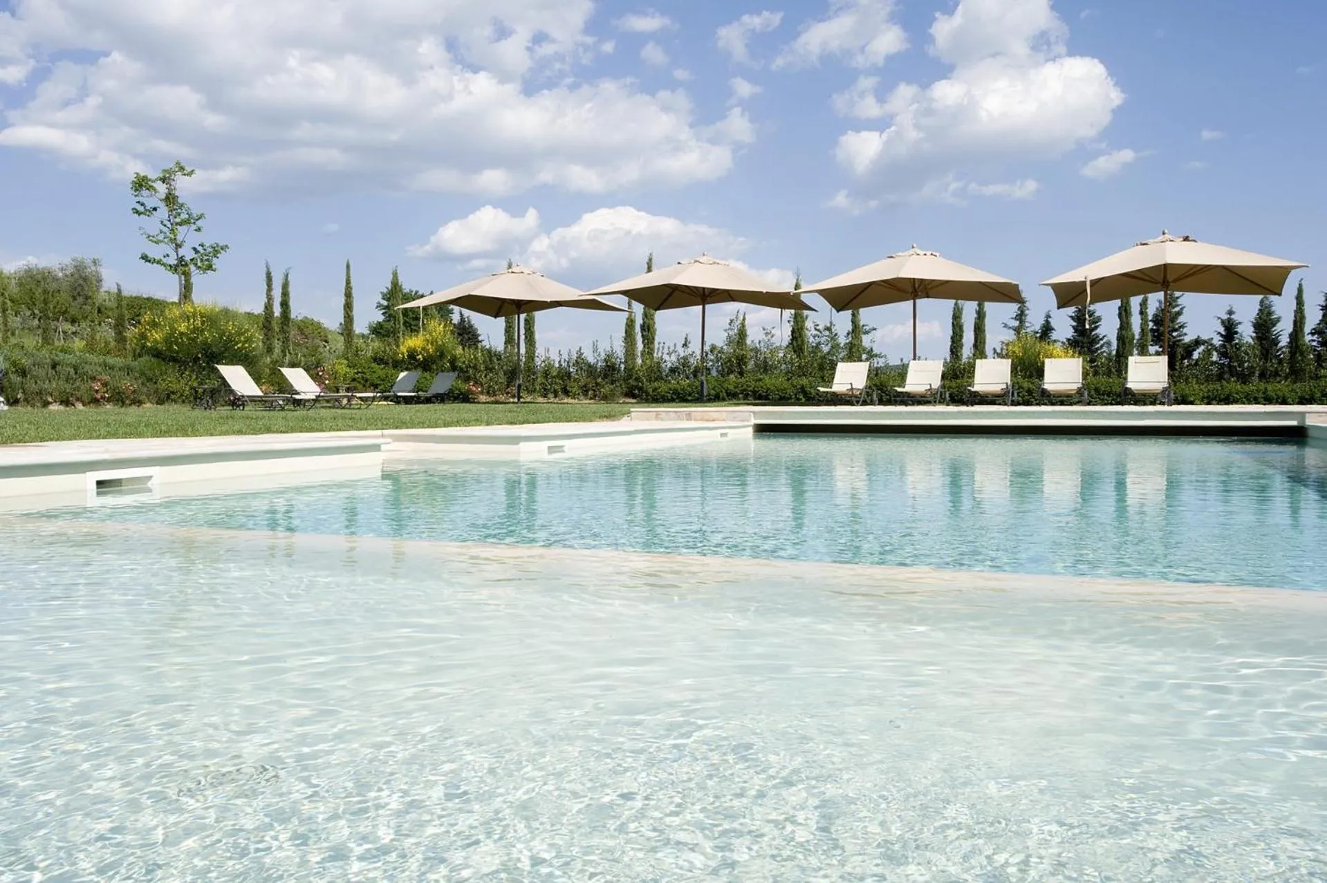 Swimming pool in Al Gelso Bianco