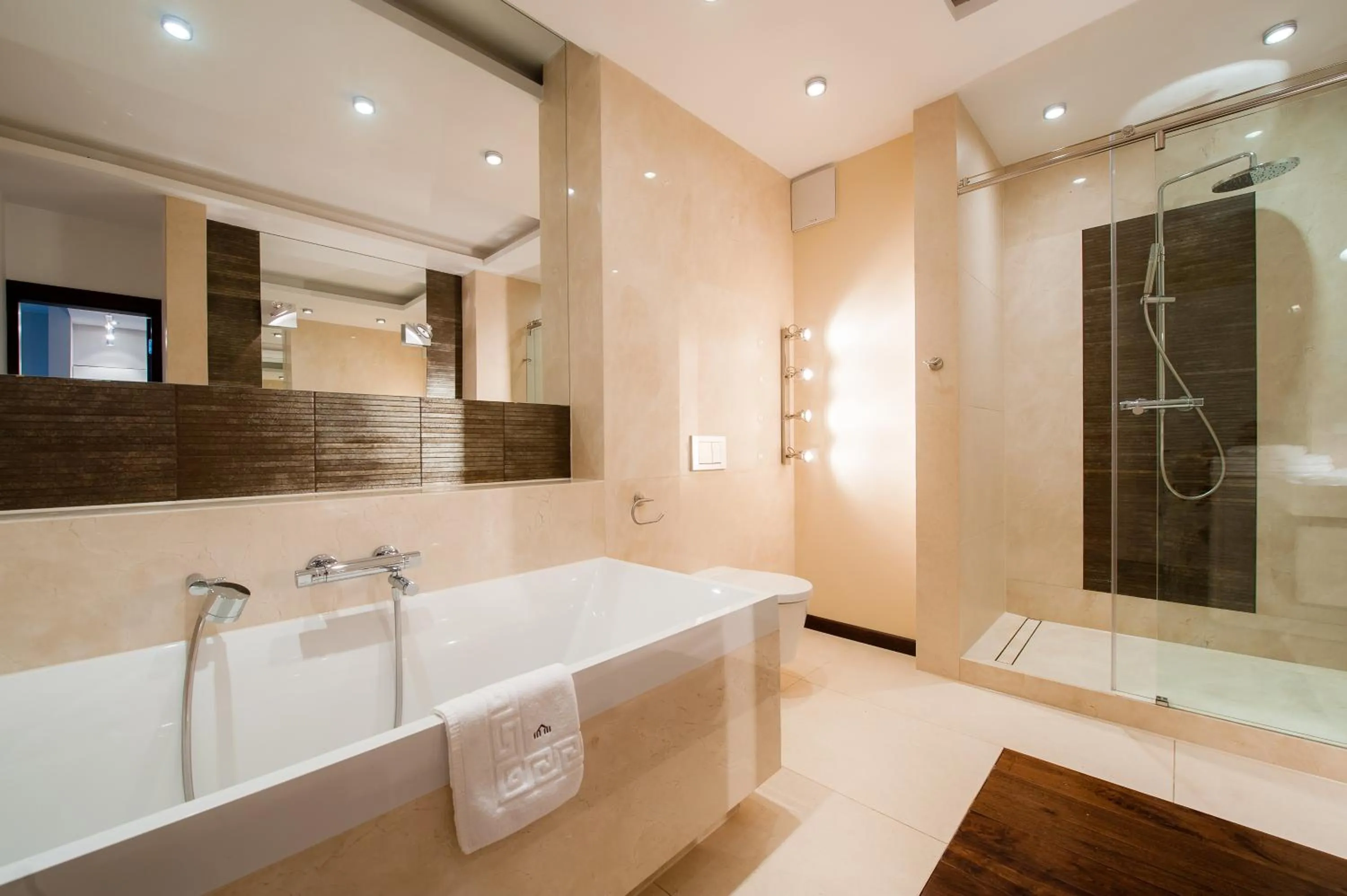 Shower in EXCLUSIVE Aparthotel