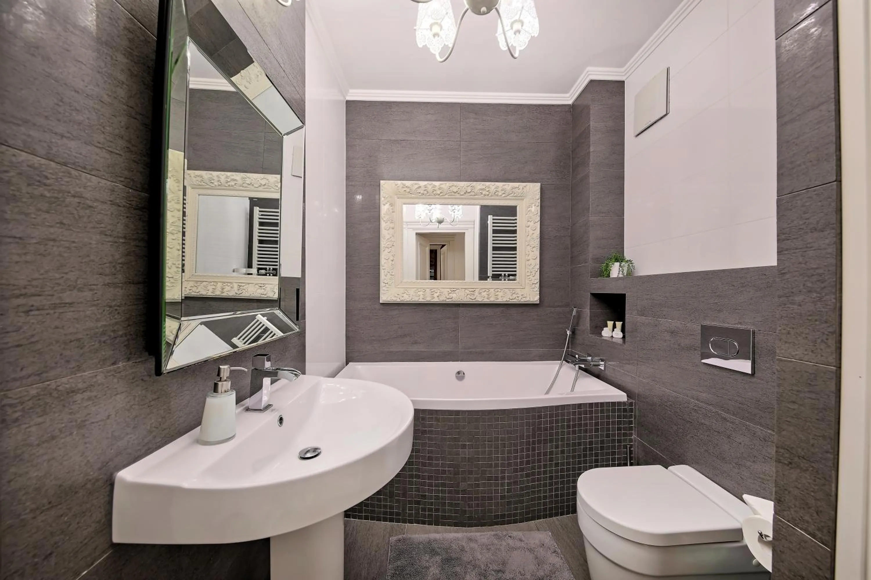 Bath in EXCLUSIVE Aparthotel
