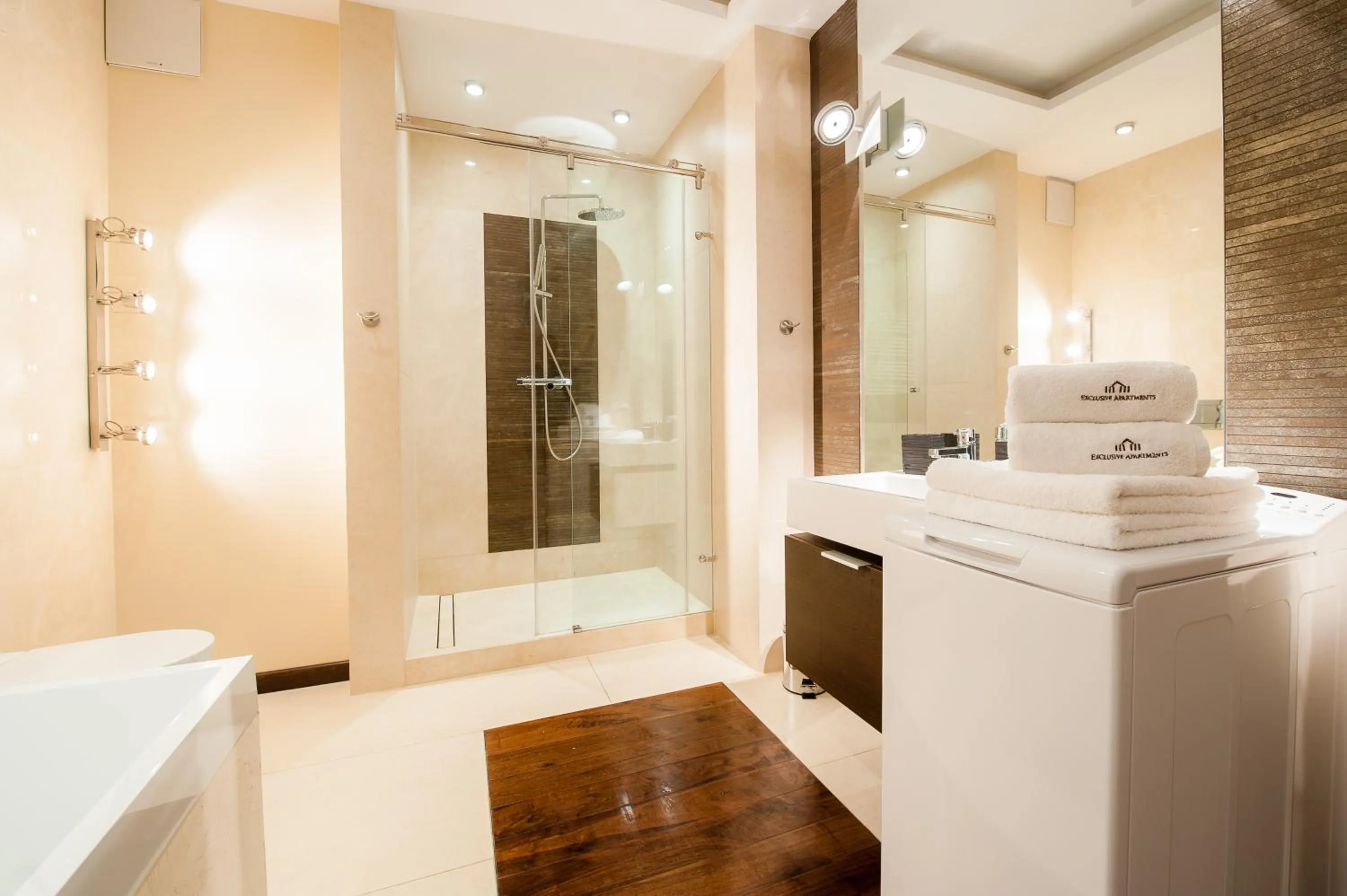 Shower in EXCLUSIVE Aparthotel