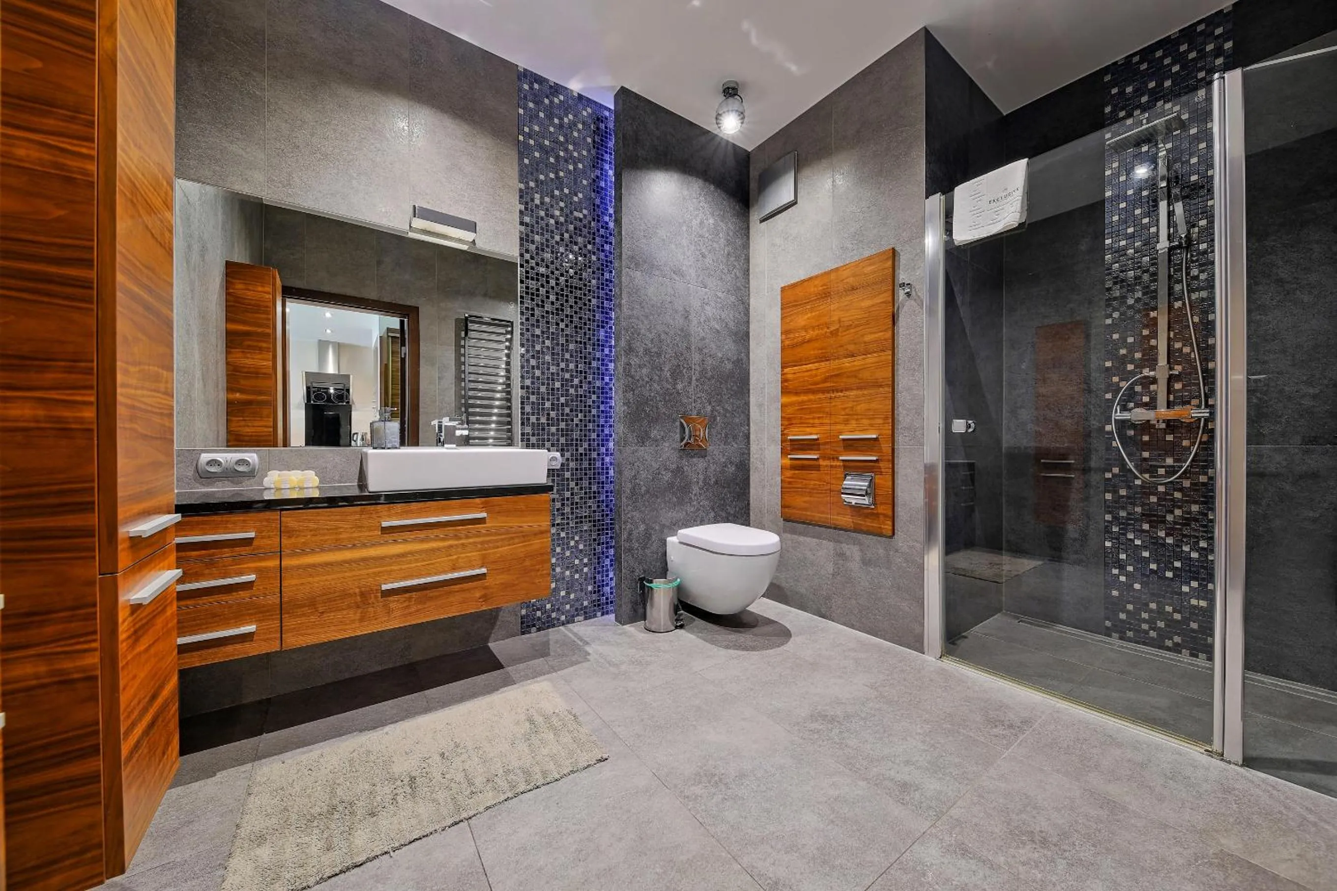 Shower in EXCLUSIVE Aparthotel