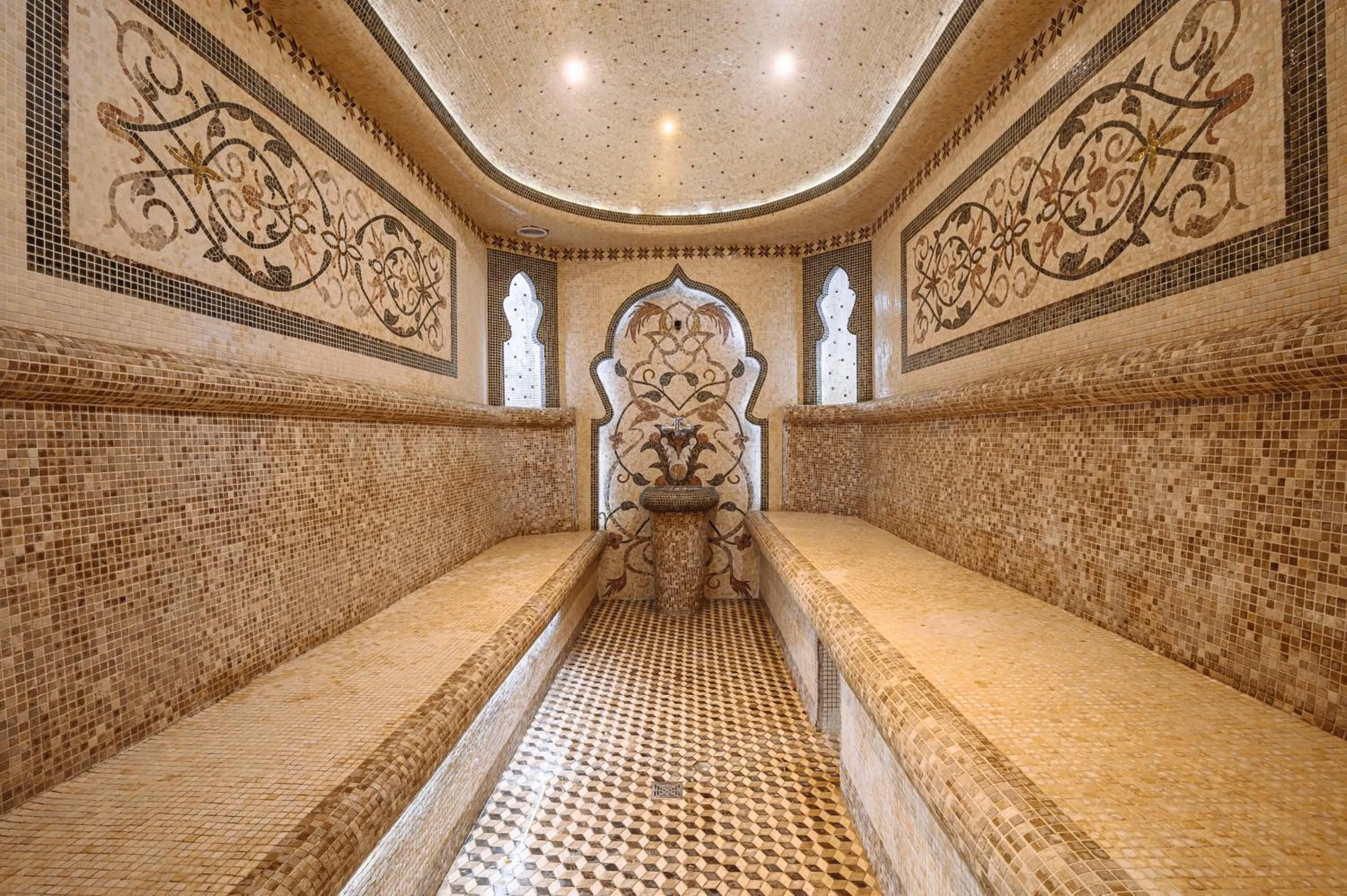 Steam room in Daniel Hill Hotel