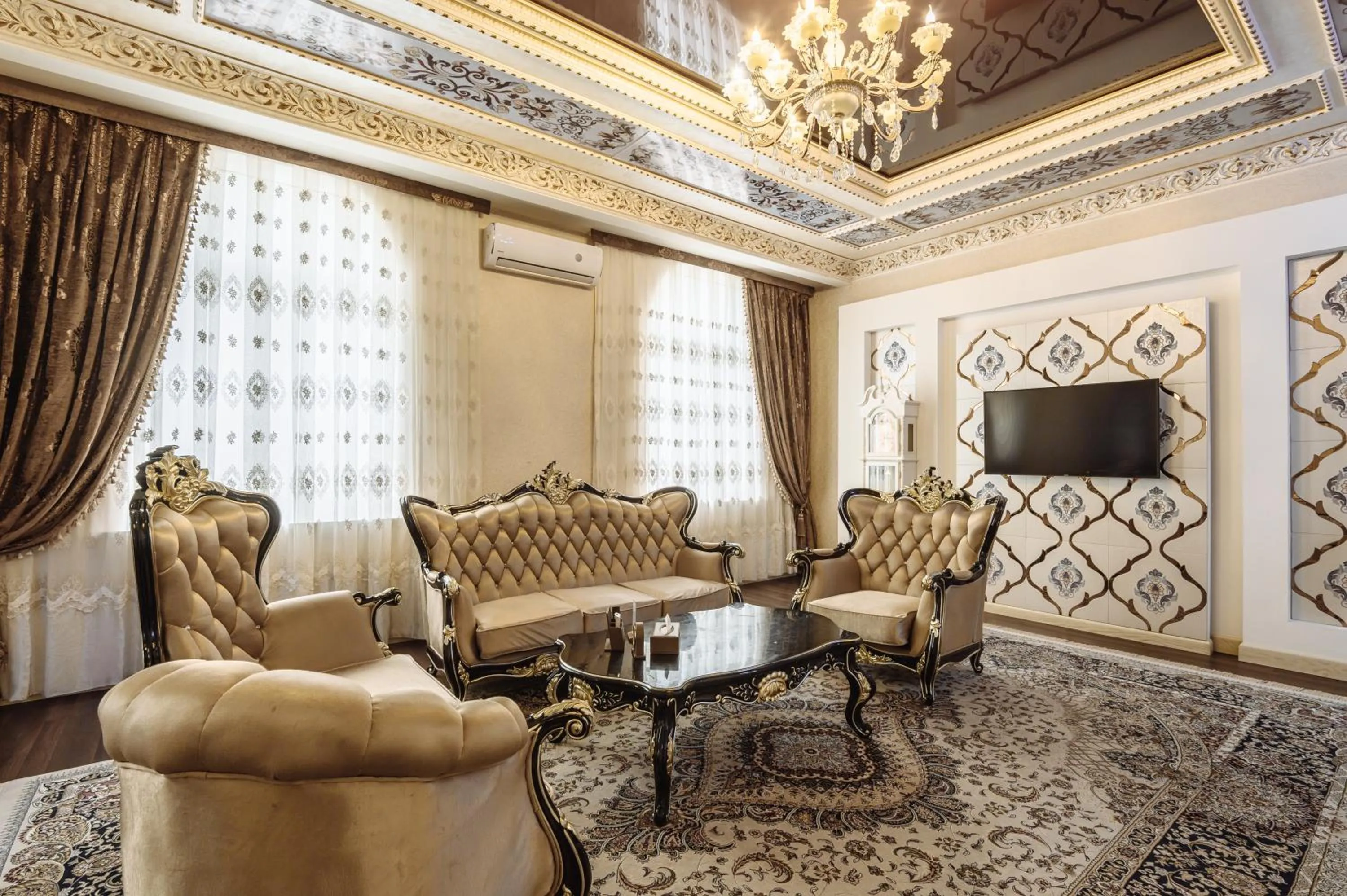 Living room in Daniel Hill Hotel