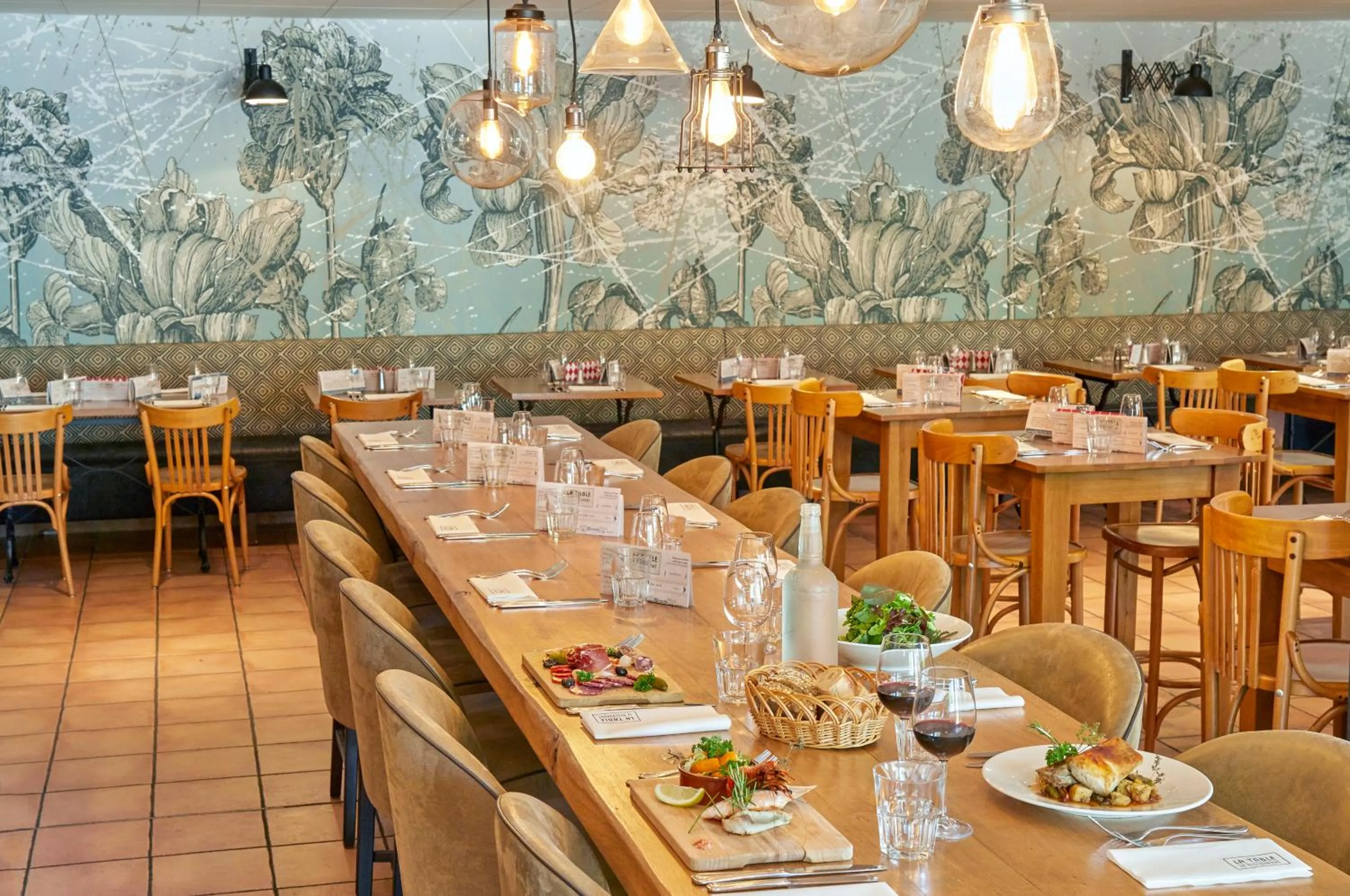 Restaurant/places to eat in Logis Hotel Le Nouvel