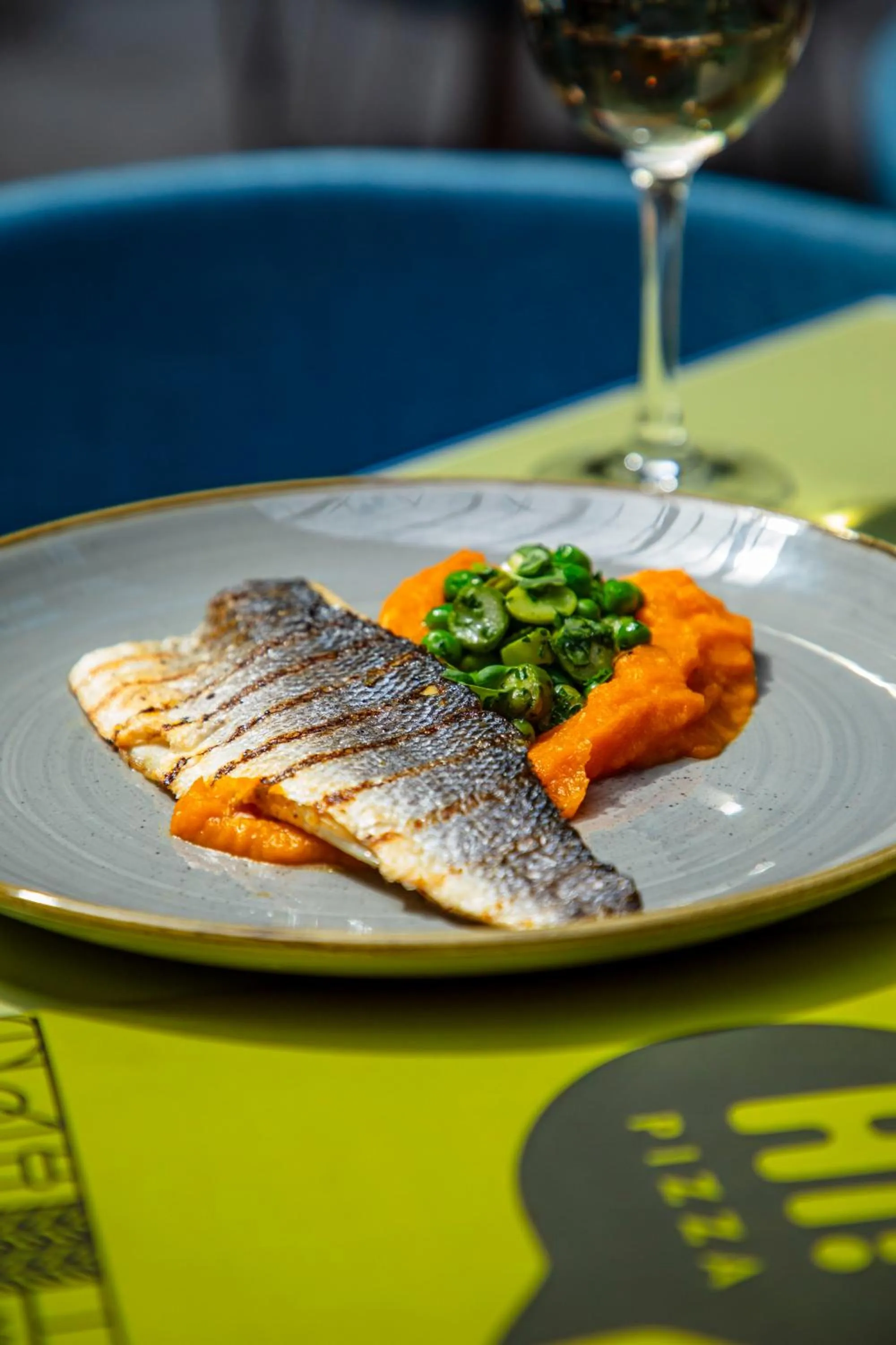 Restaurant/places to eat in Holiday Inn London Heathrow - Bath Road by IHG