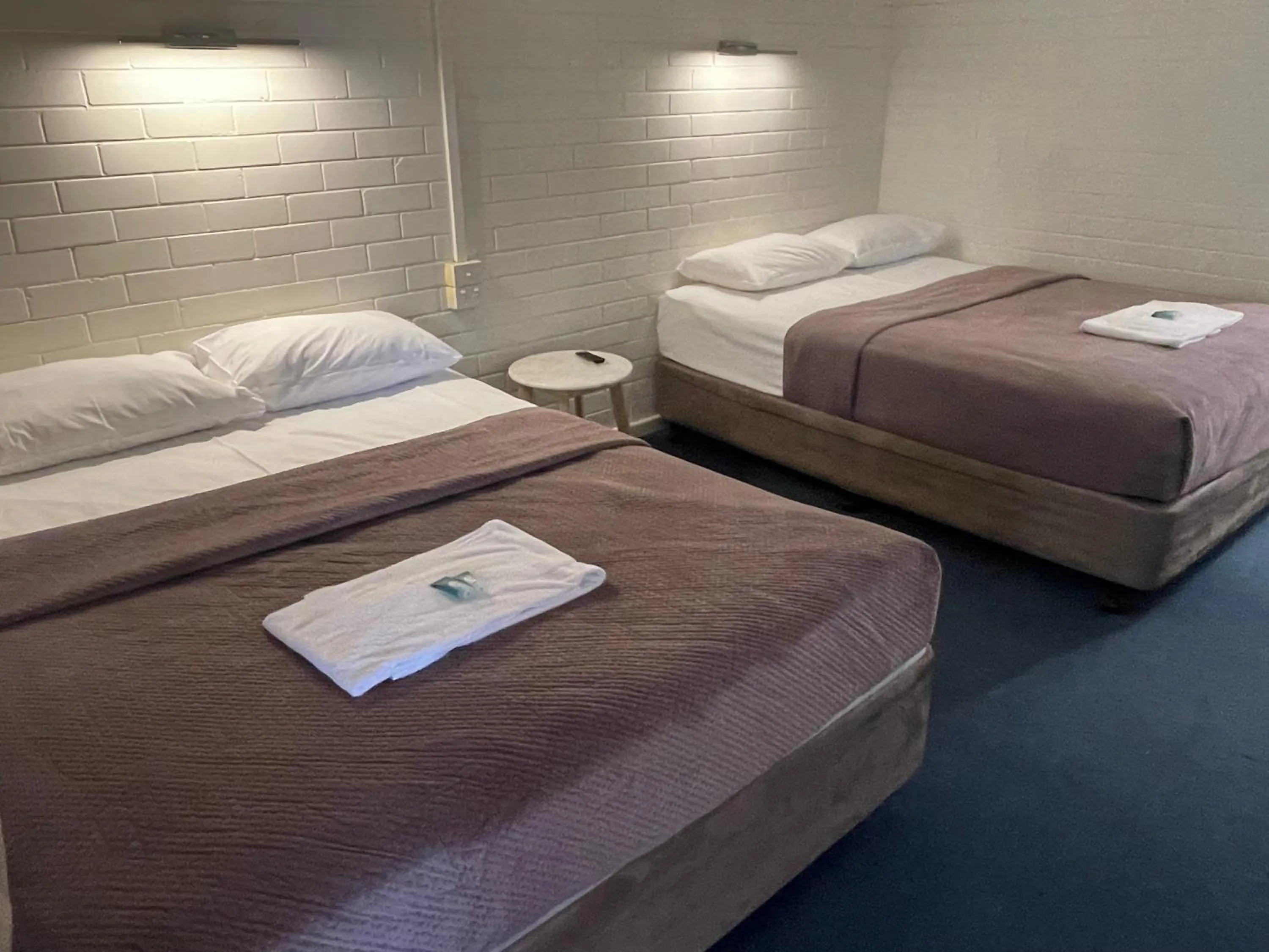 Bed in Bananatown Motel