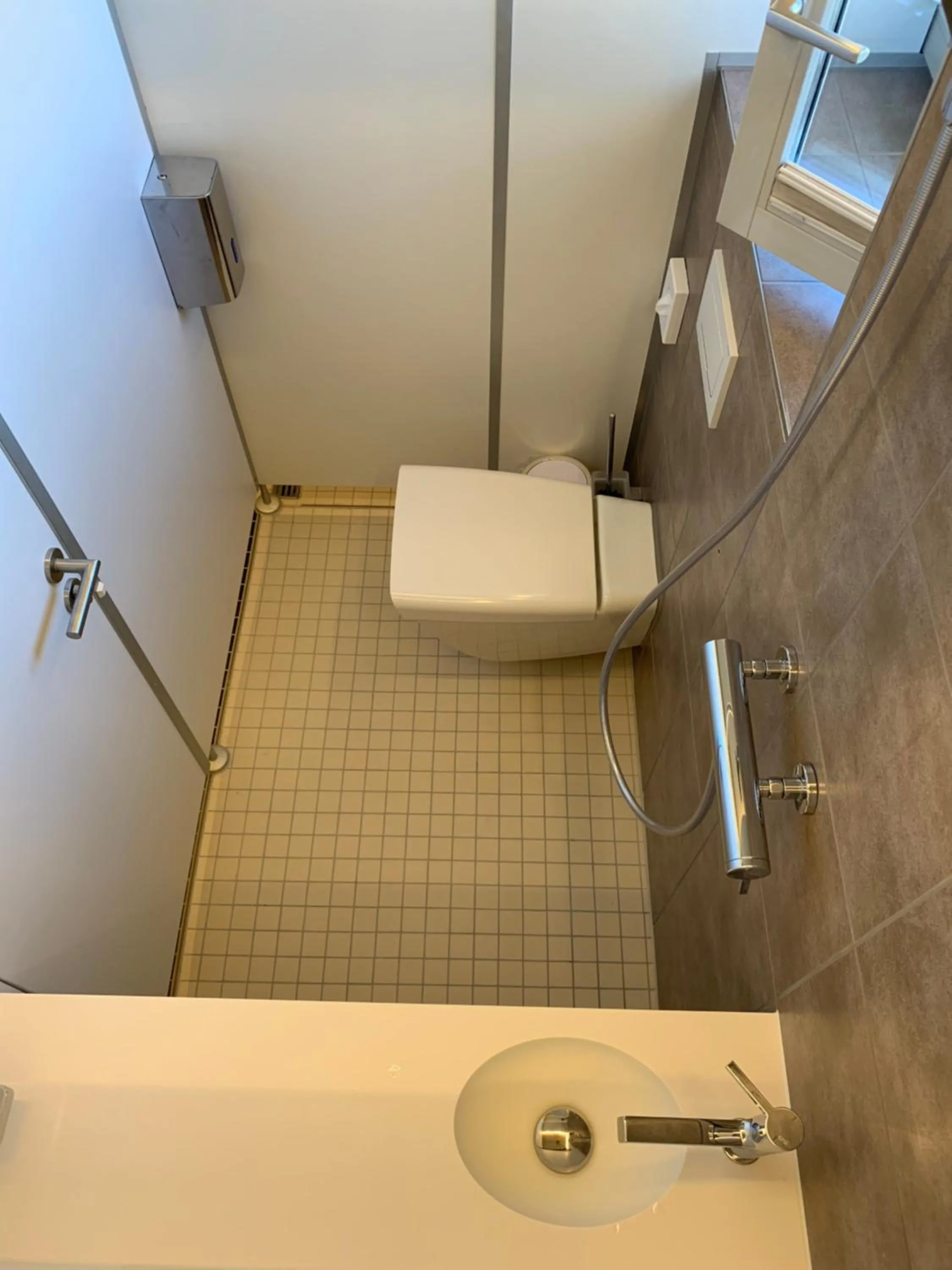 Bathroom in Capsule Hotel - Lucerne TheLAB