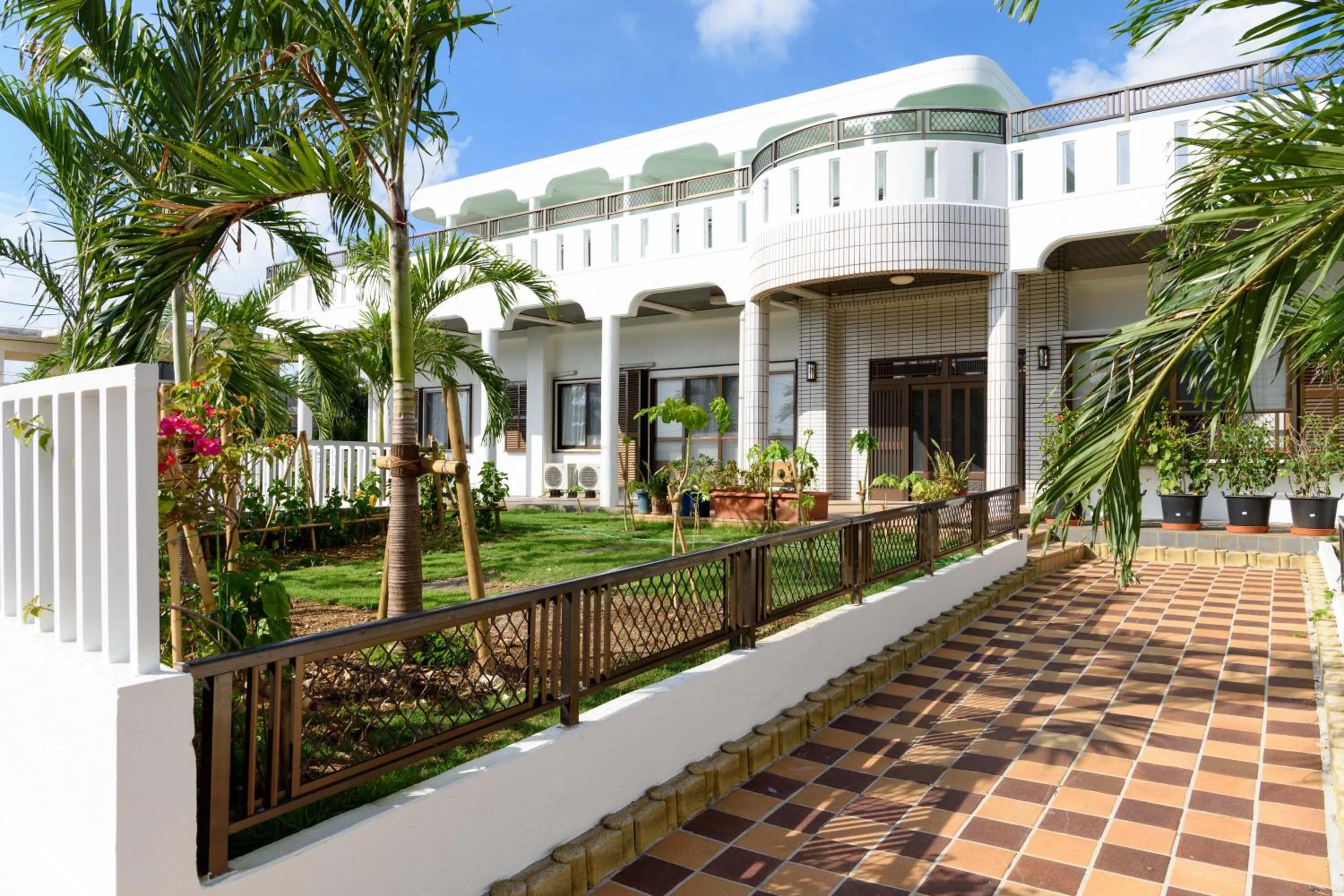 Miyakojima White House