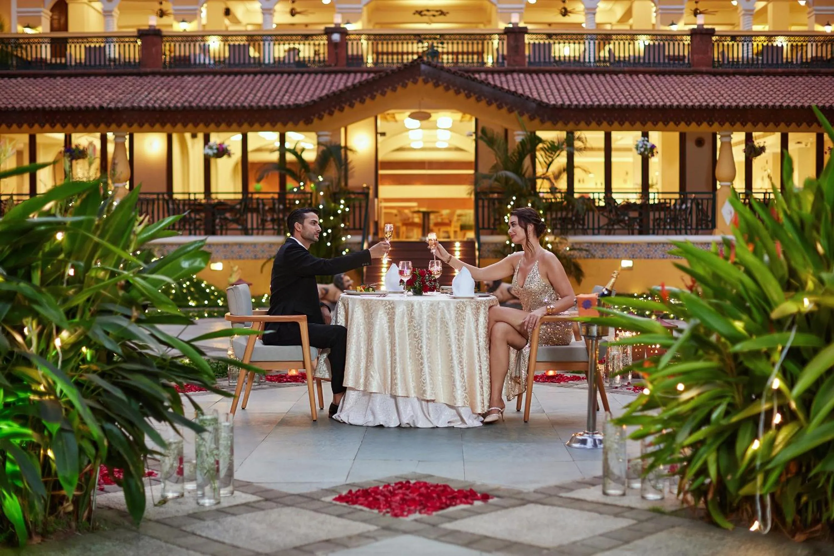 Food and drinks in La Estoria, Goa - IHCL SeleQtions