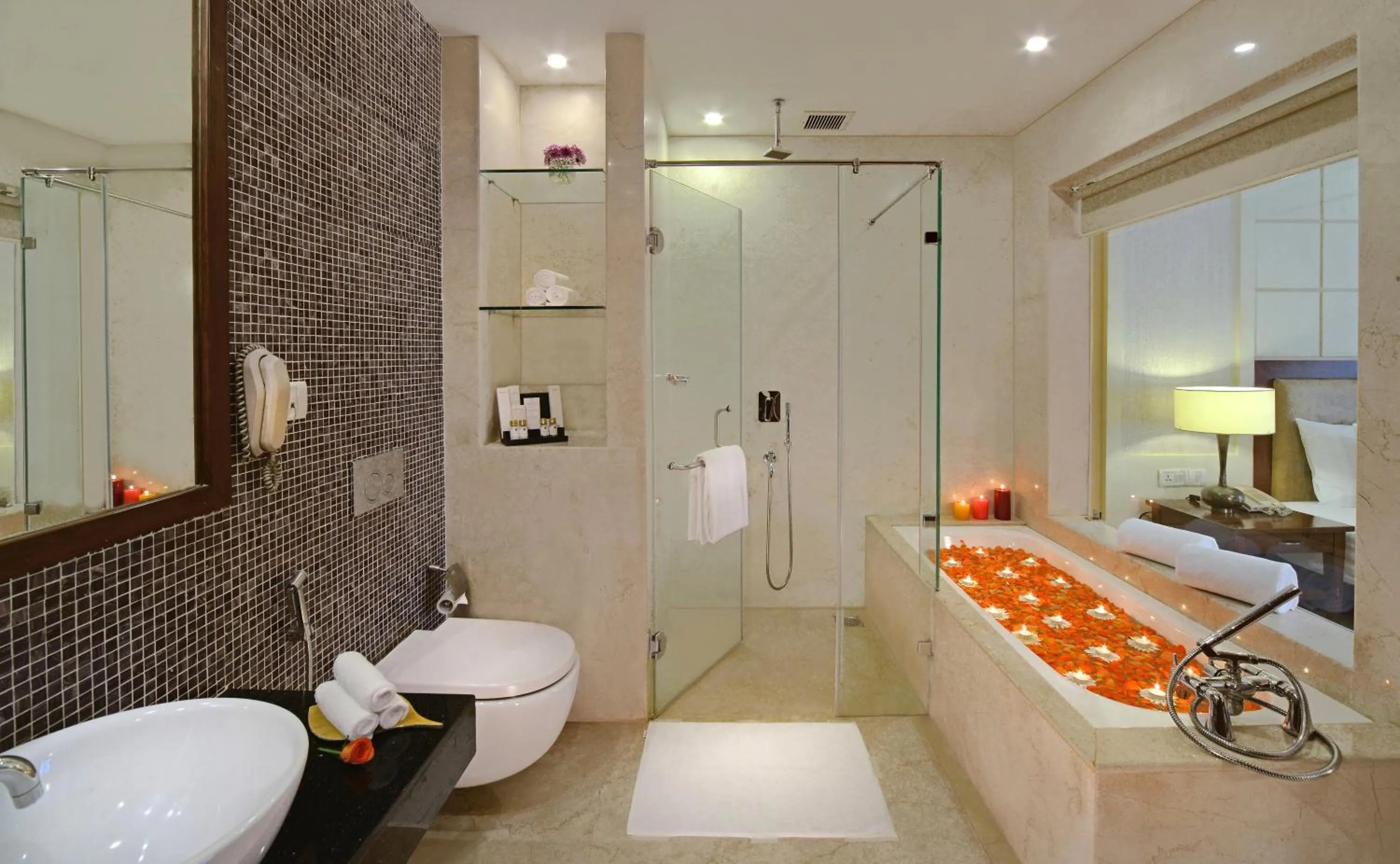 Bath in Country Inn & Suites by Radisson, Goa Candolim