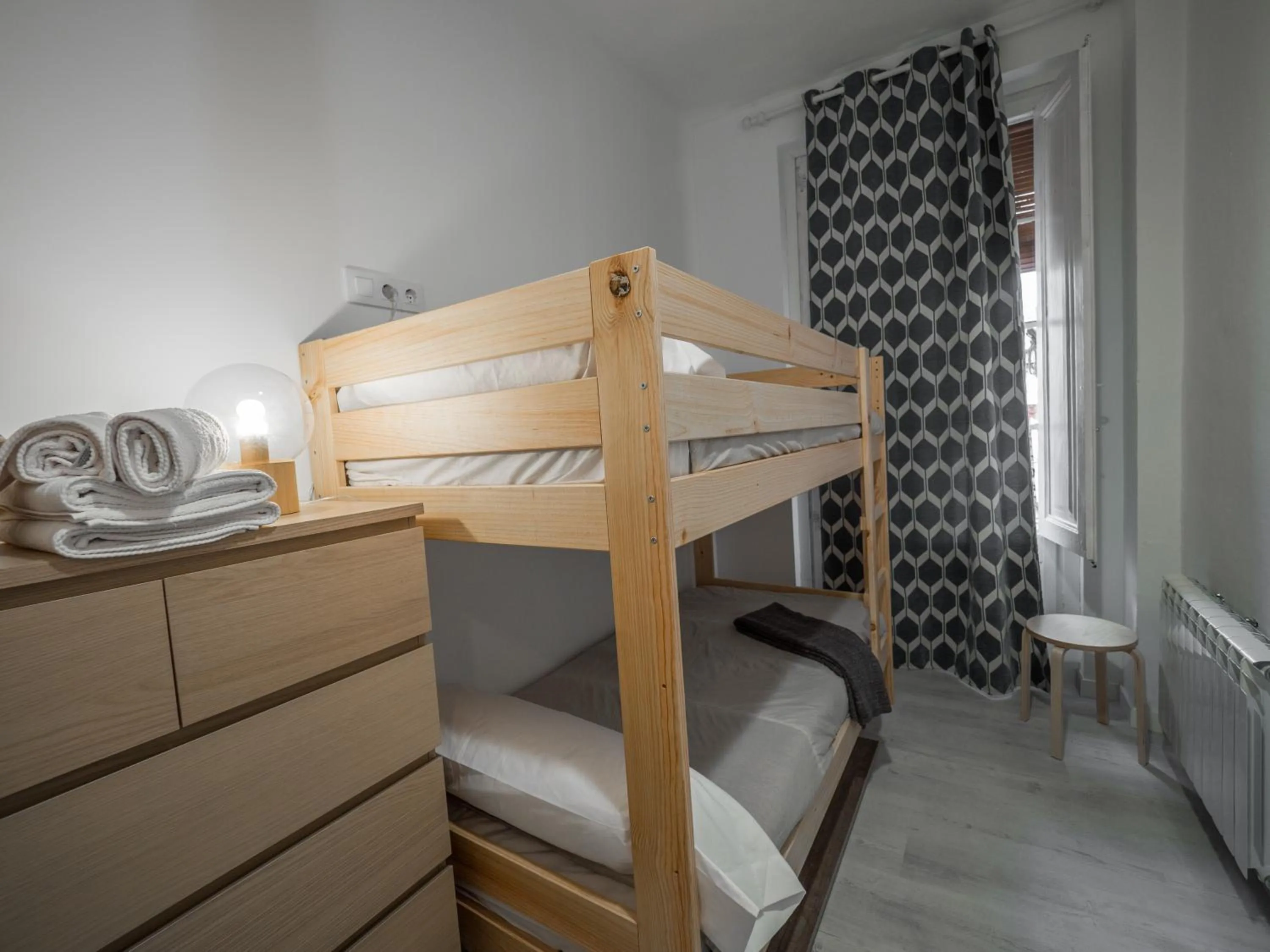 bunk bed, Bed in Luxury Apartment Stancesvic