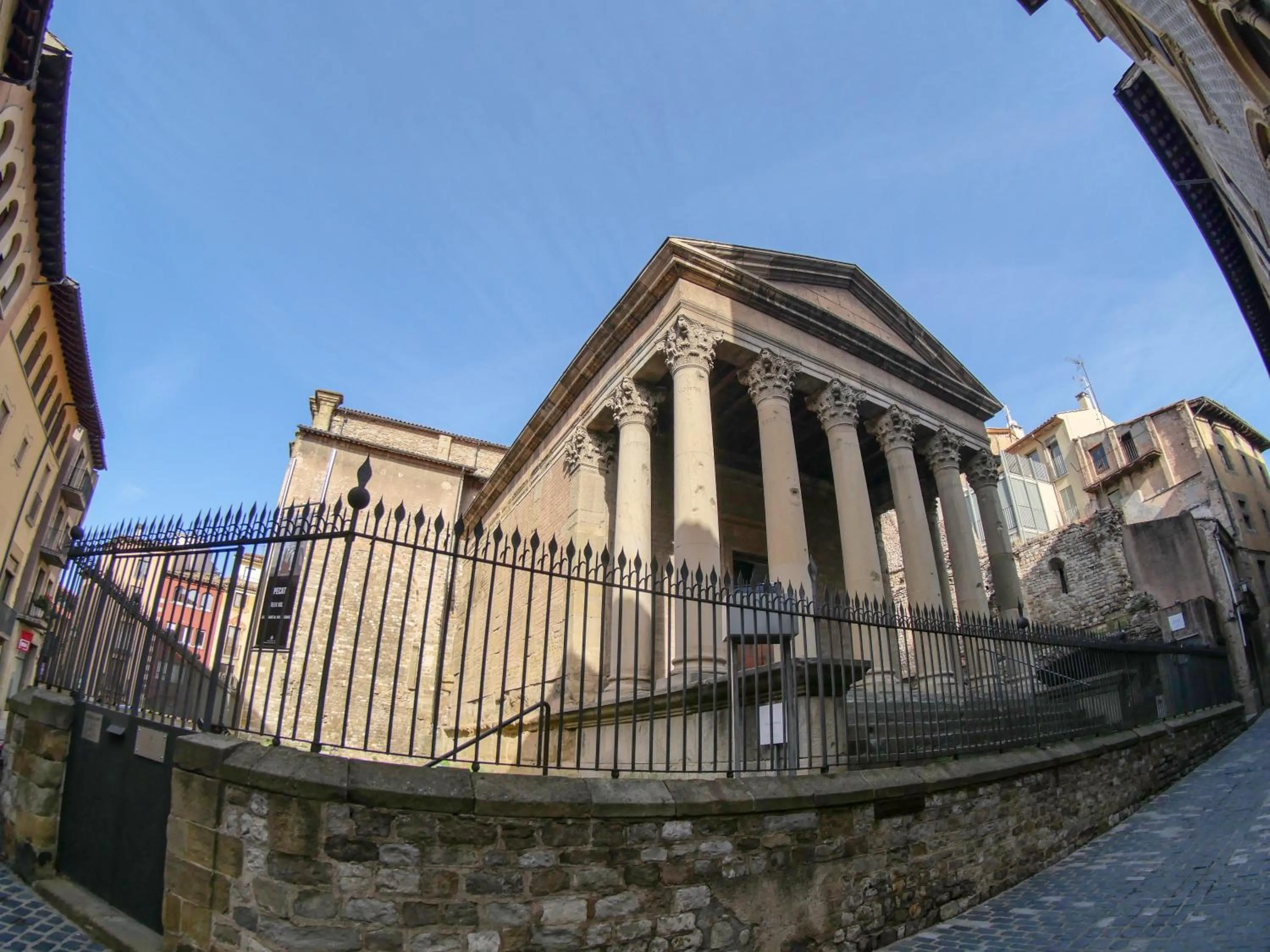 Neighbourhood in Luxury Apartment Stancesvic