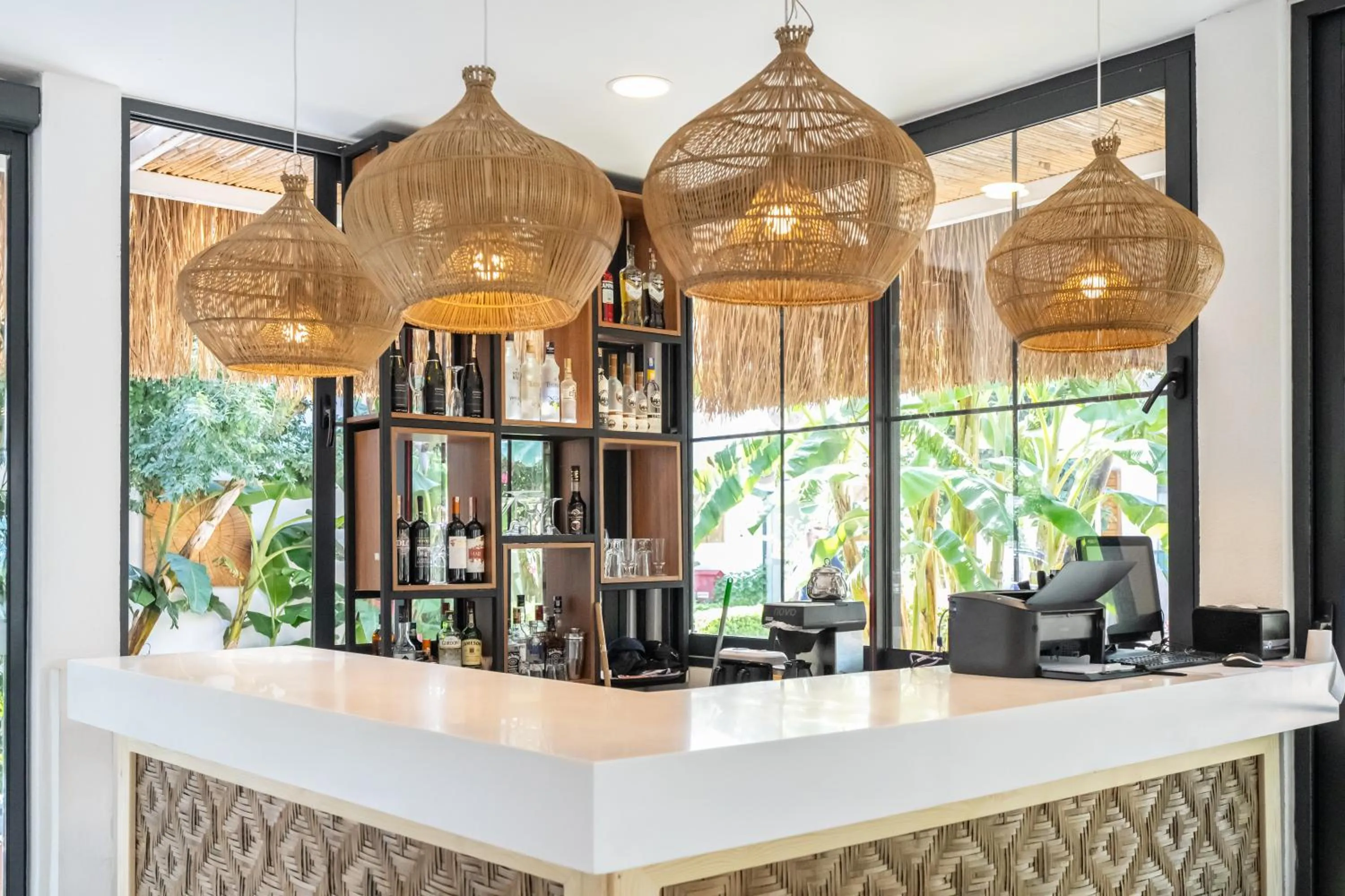 Lounge or bar in Yalıpark Beach Hotel