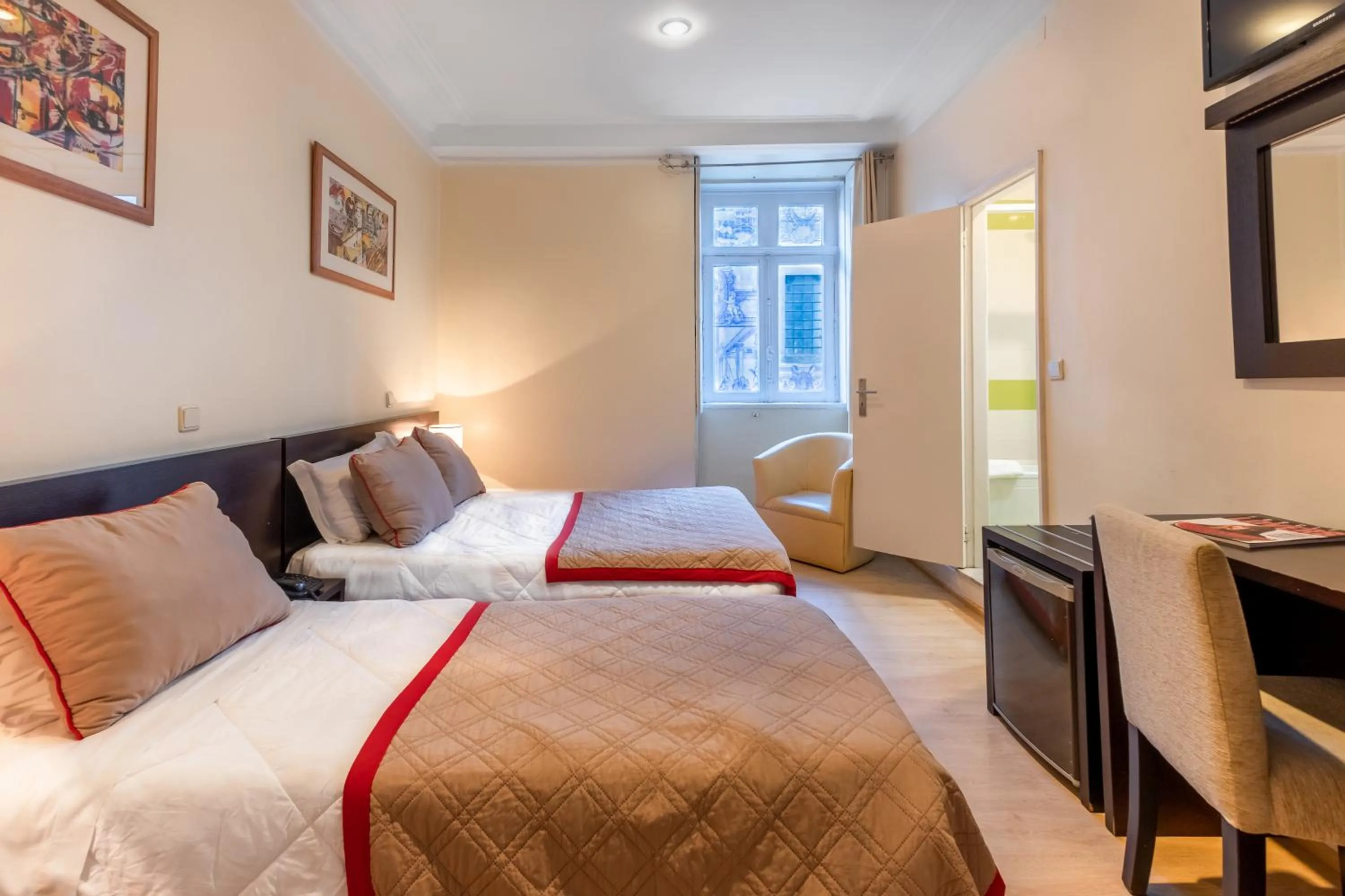 Photo of the whole room, Bed in Hotel do Norte