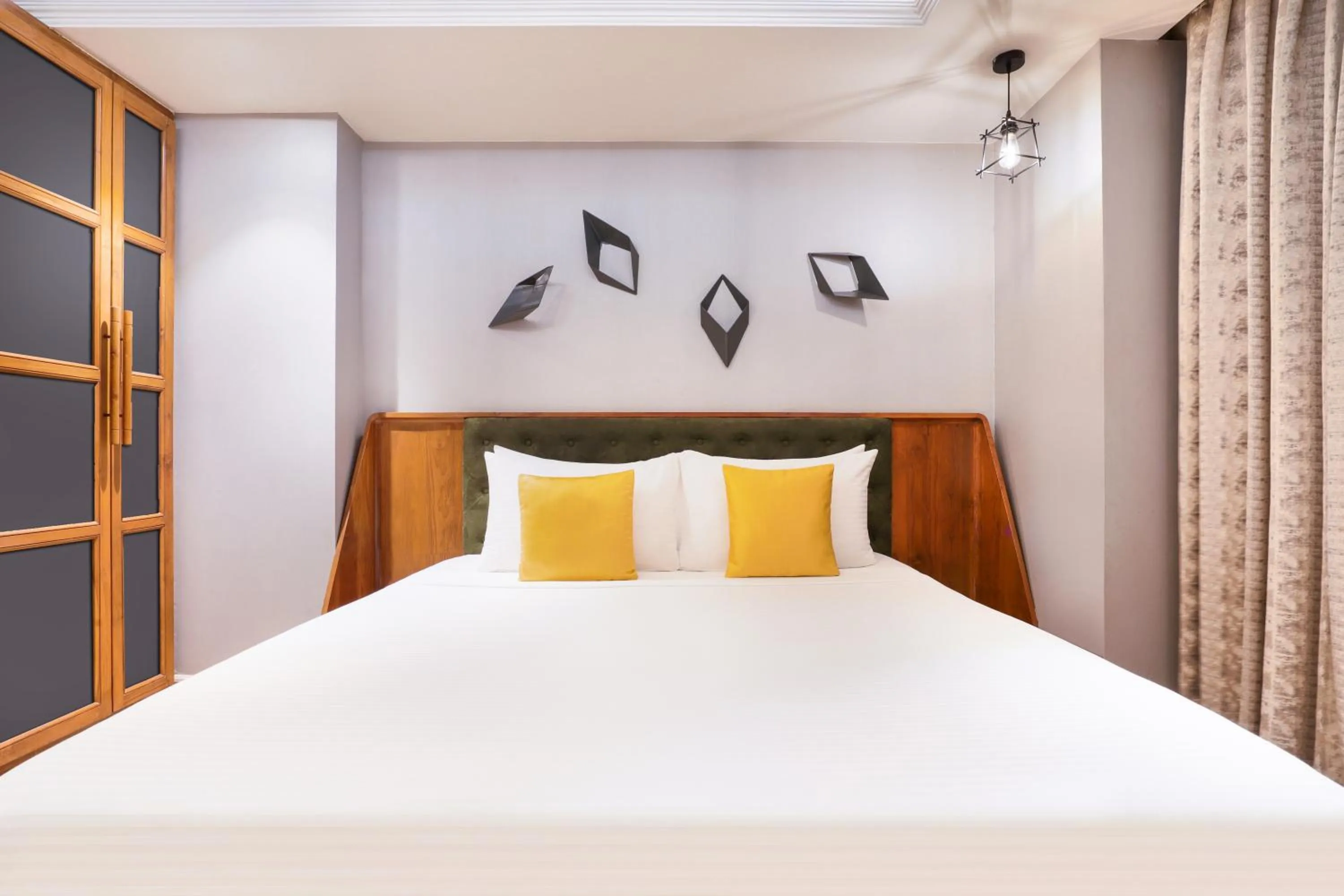 Bed in Keys Select by Lemon Tree Hotels, Gandhi Ashram, Ahmedabad