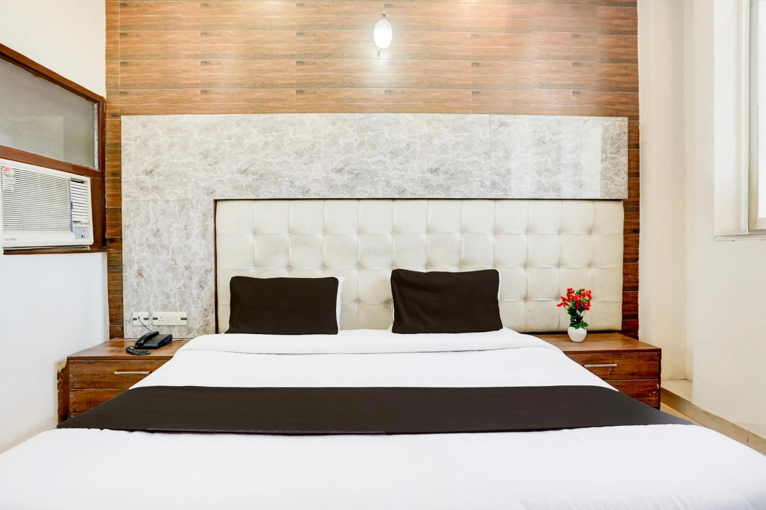Bedroom, Bed in Hotel O by OYO Chandigarh Highway Near Prabhat Road