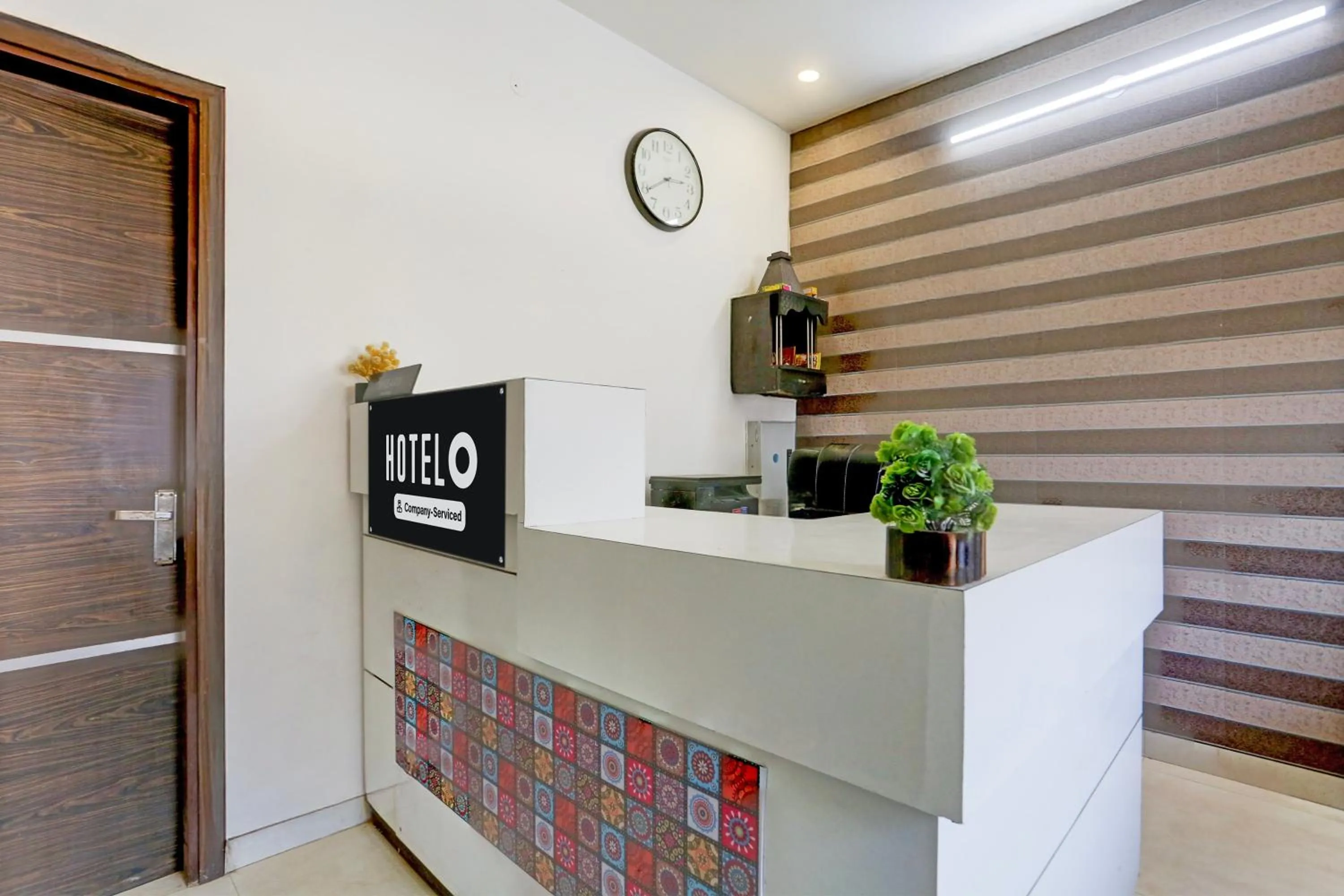 Lobby or reception in Hotel O by OYO Chandigarh Highway Near Prabhat Road
