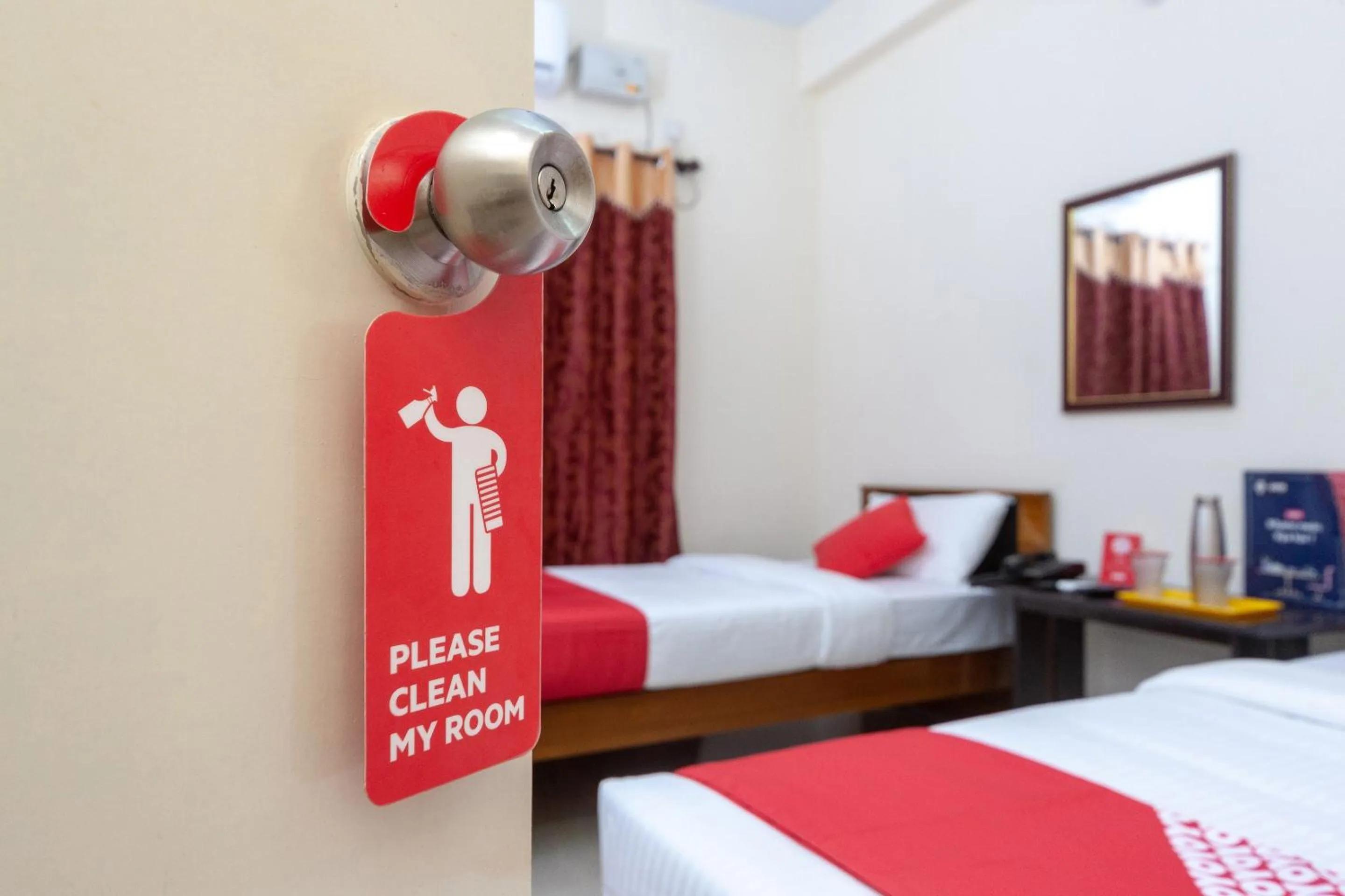 Bedroom, Bed in Super Collection O SkyPix