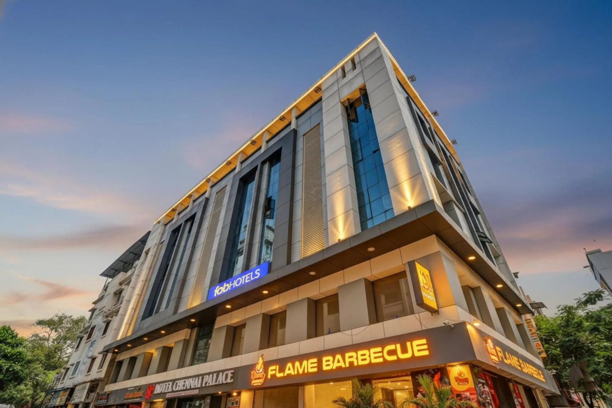 Facade/entrance in Fabhotel Chennai Palace - Nr Chennai Beach Railway Station