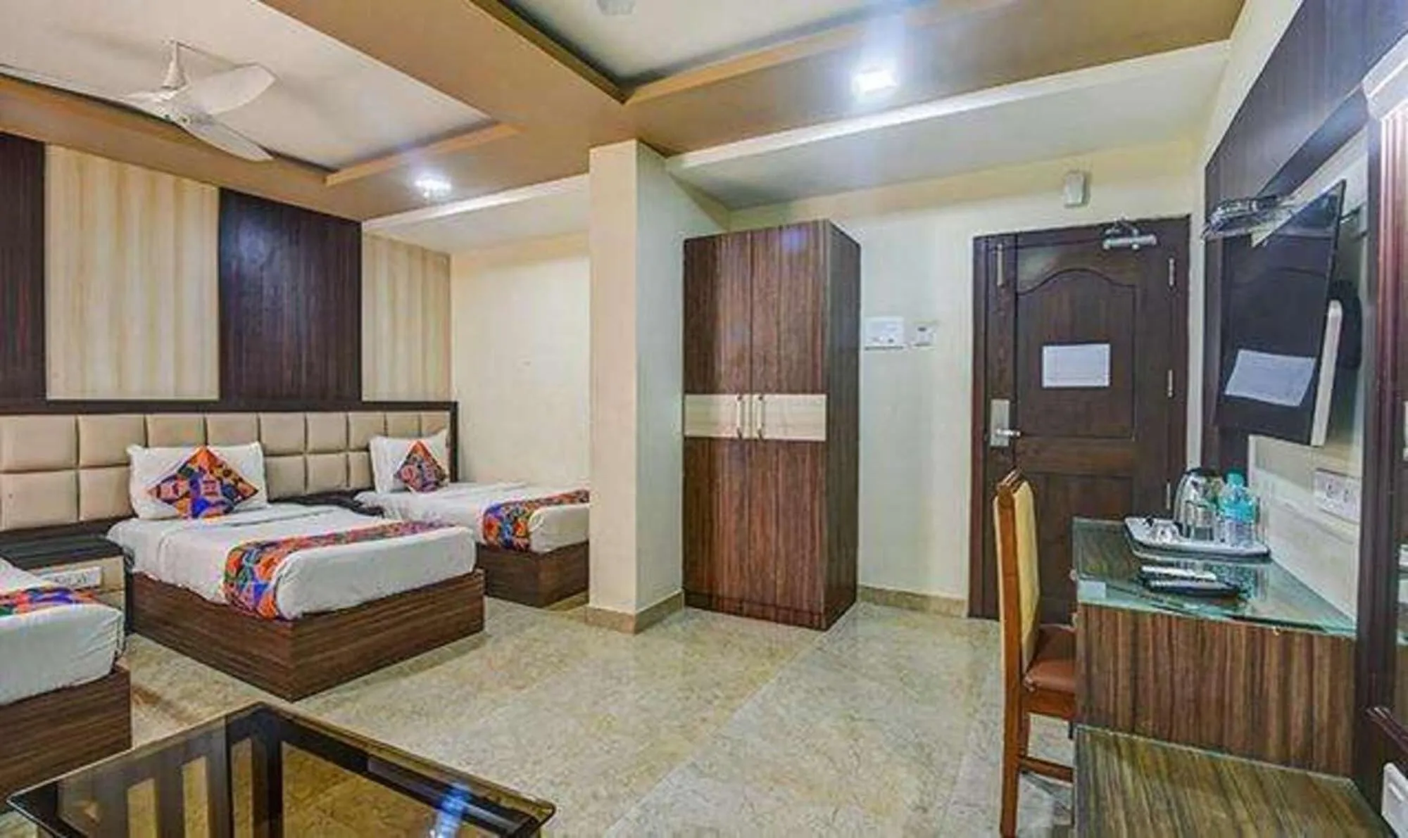 Bed in Fabhotel Chennai Palace - Nr Chennai Beach Railway Station