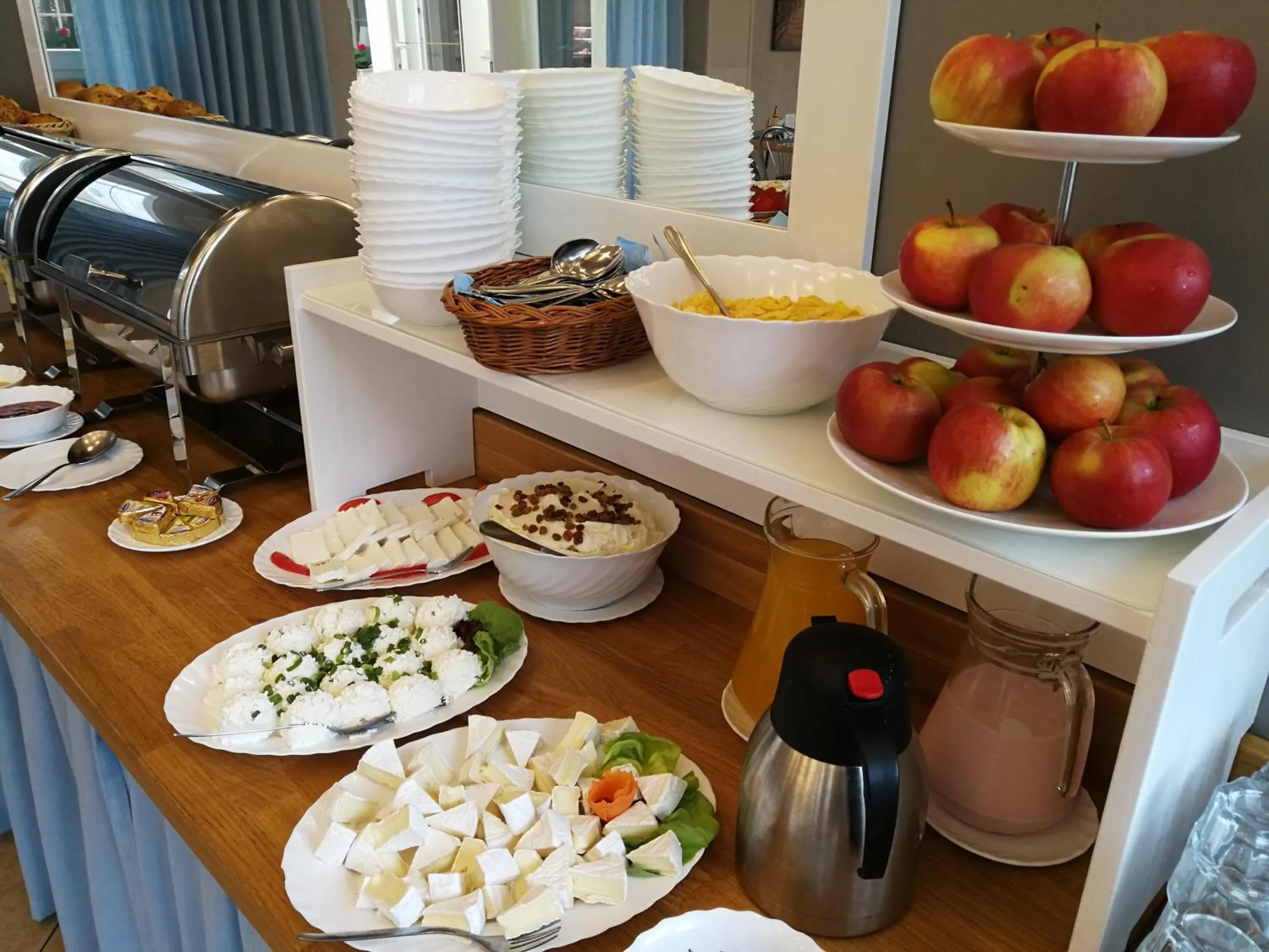 Buffet breakfast in Ośrodek Wypoczynkowy Merkury