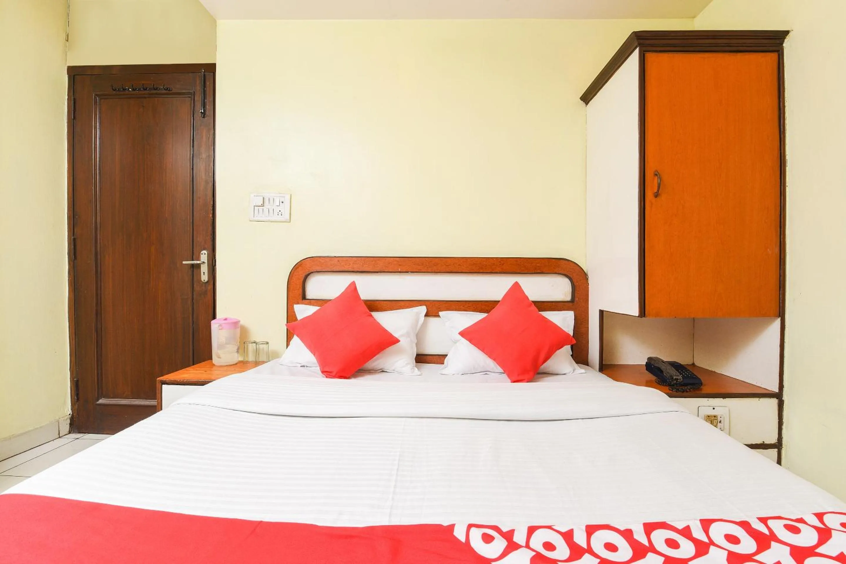 Bedroom in Hotel O City Palace