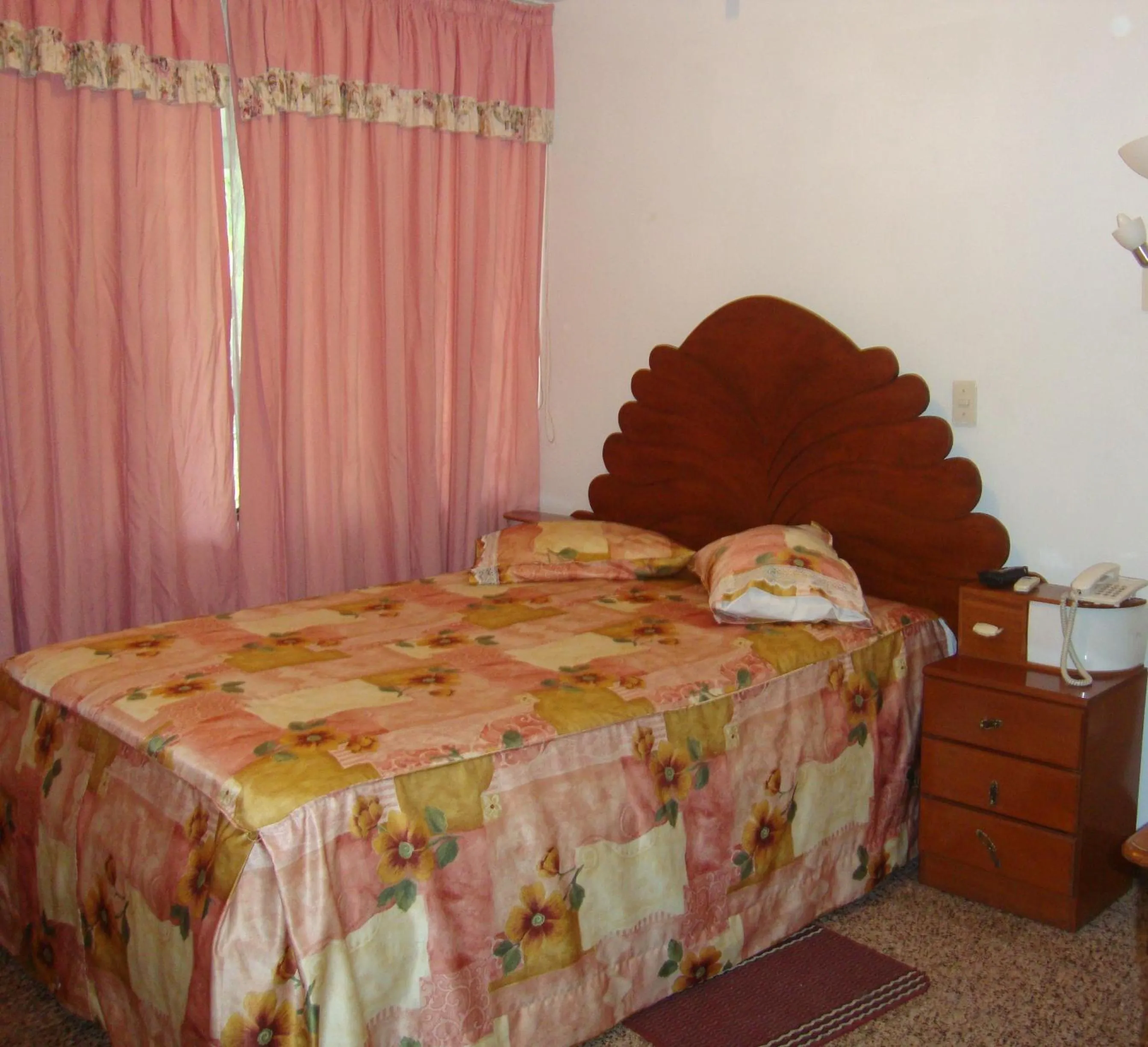Photo of the whole room, Bed in Hotel Sol del Oriente Iquitos