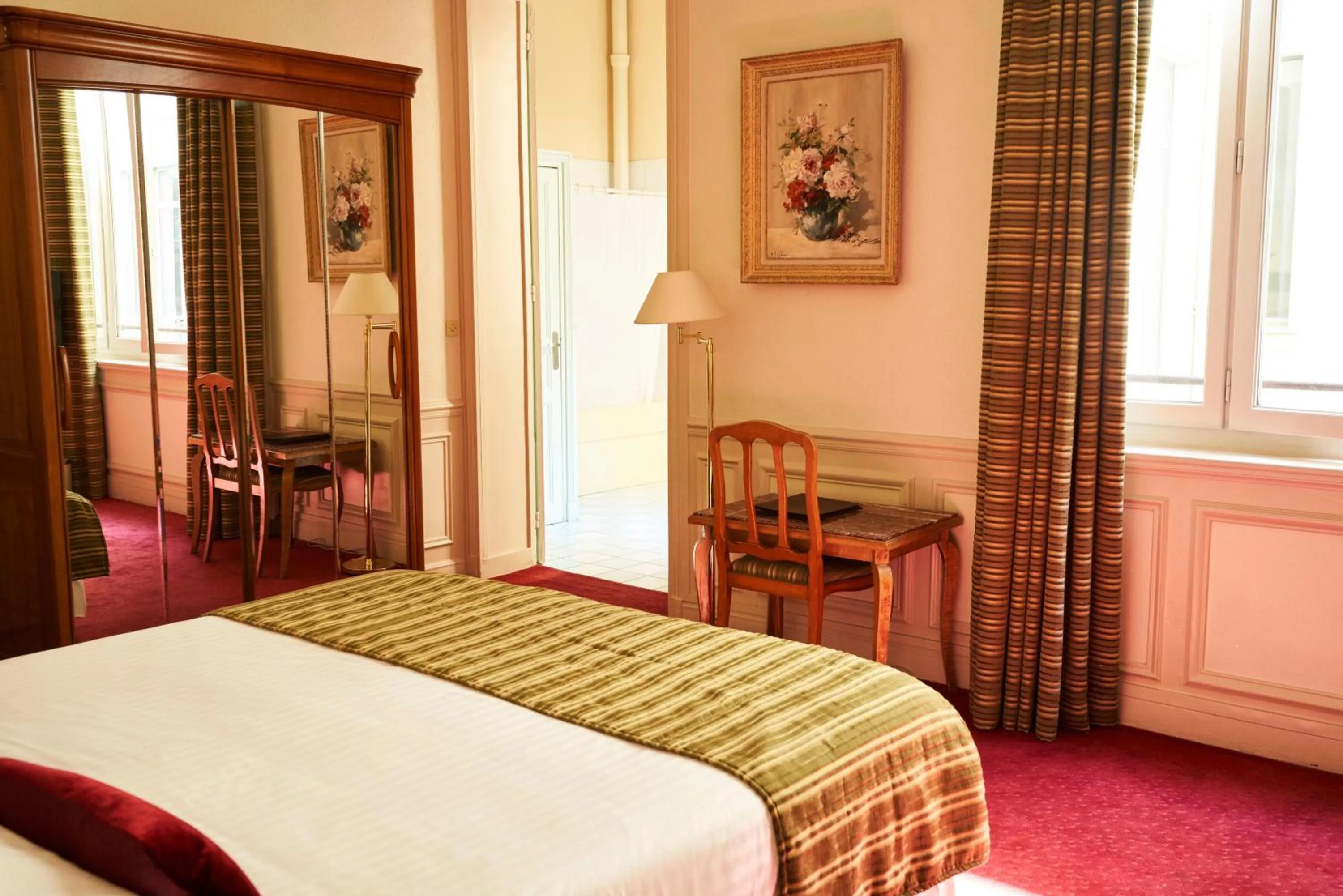 Bed in Hôtel Langlois